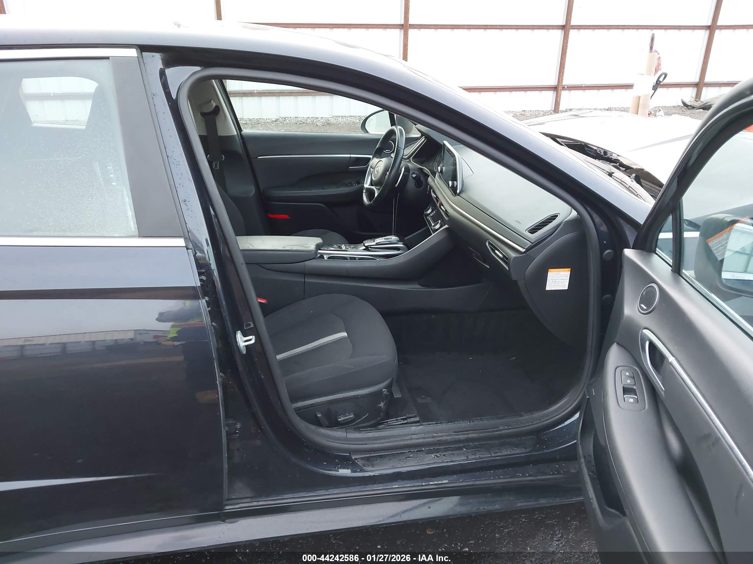 HYUNDAI SONATA image 5
