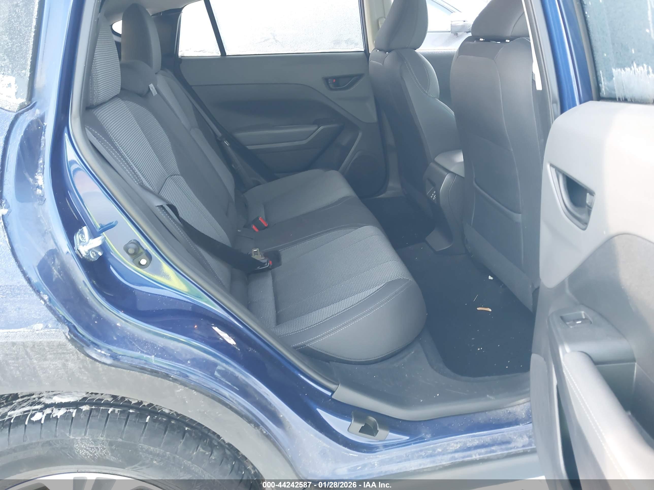 SUBARU CROSSTREK image 8