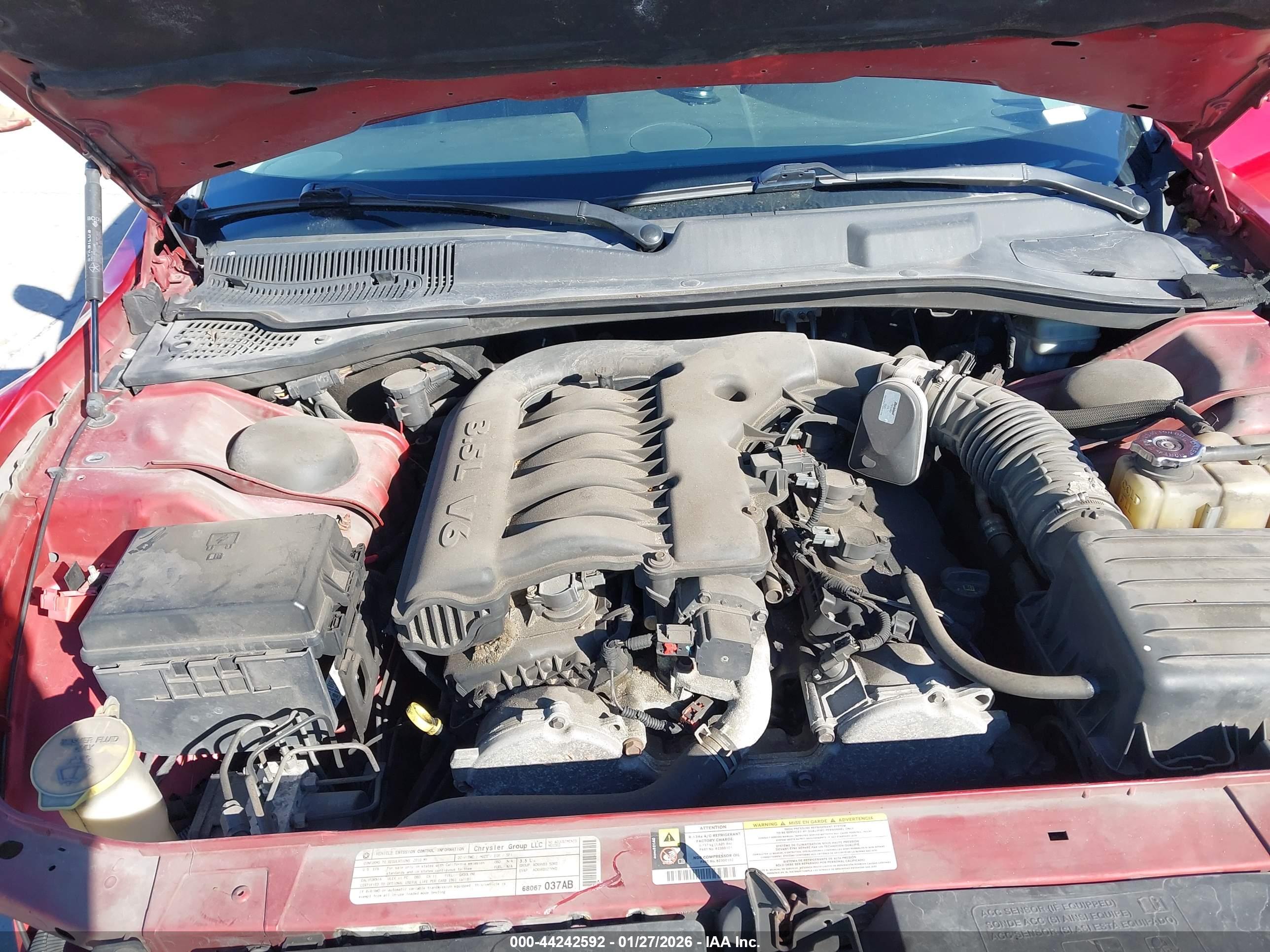 CHRYSLER 300 image 10