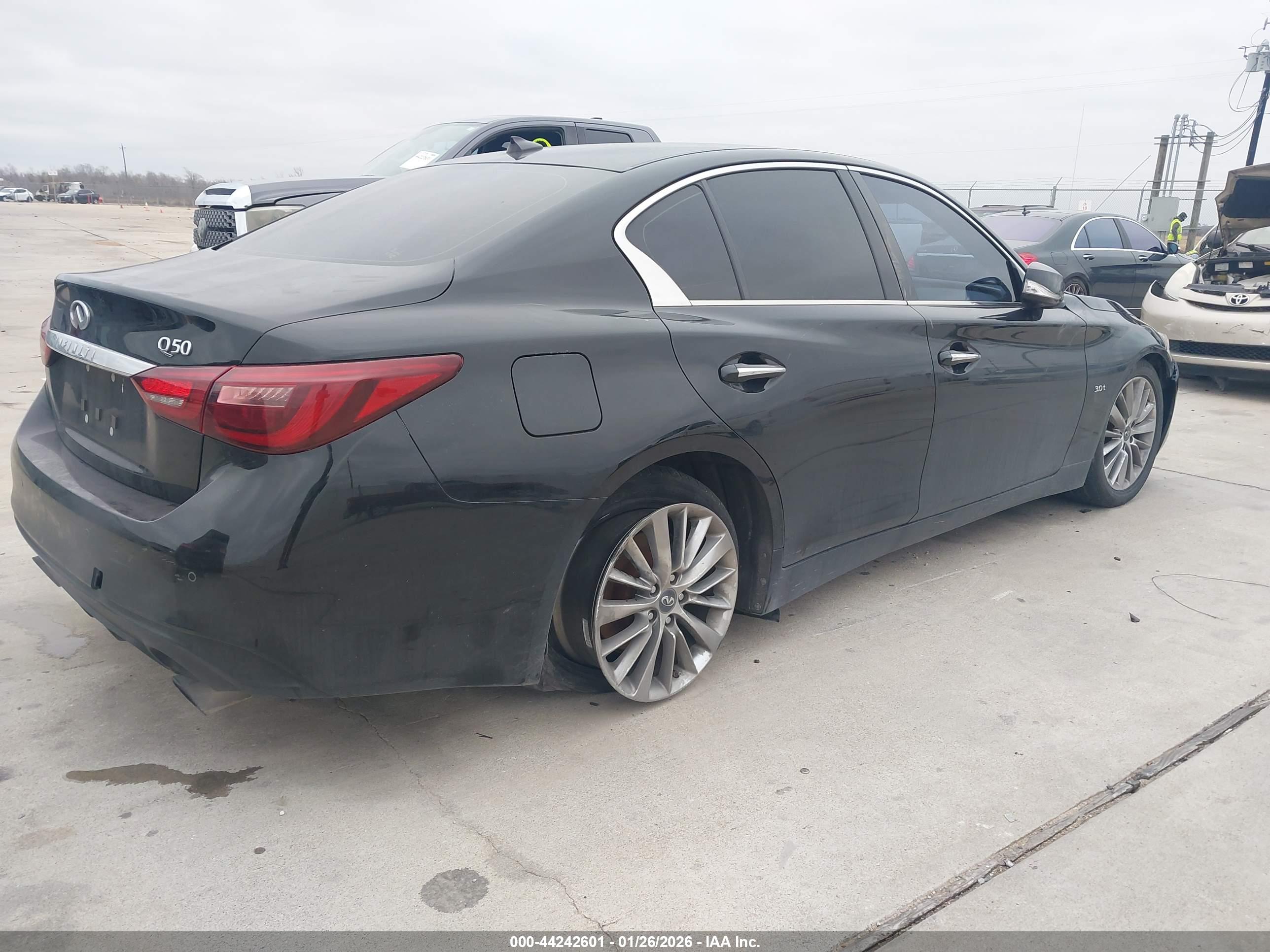 INFINITI Q50 image 4