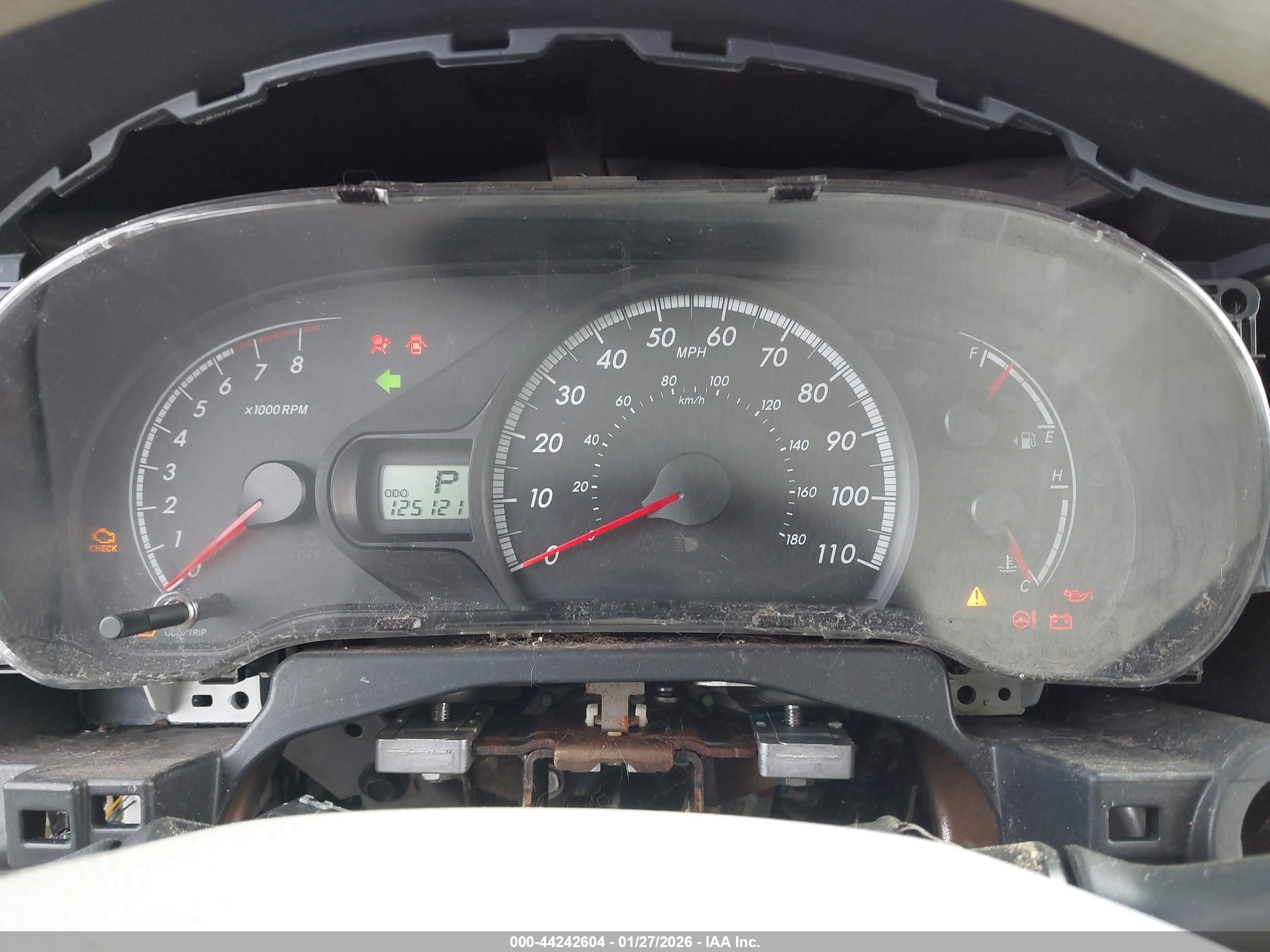 TOYOTA SIENNA image 7