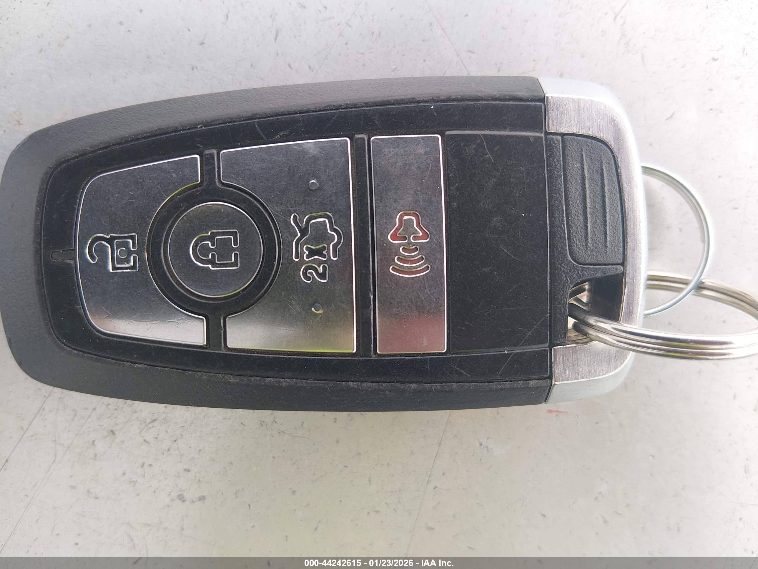 FORD MUSTANG image 11