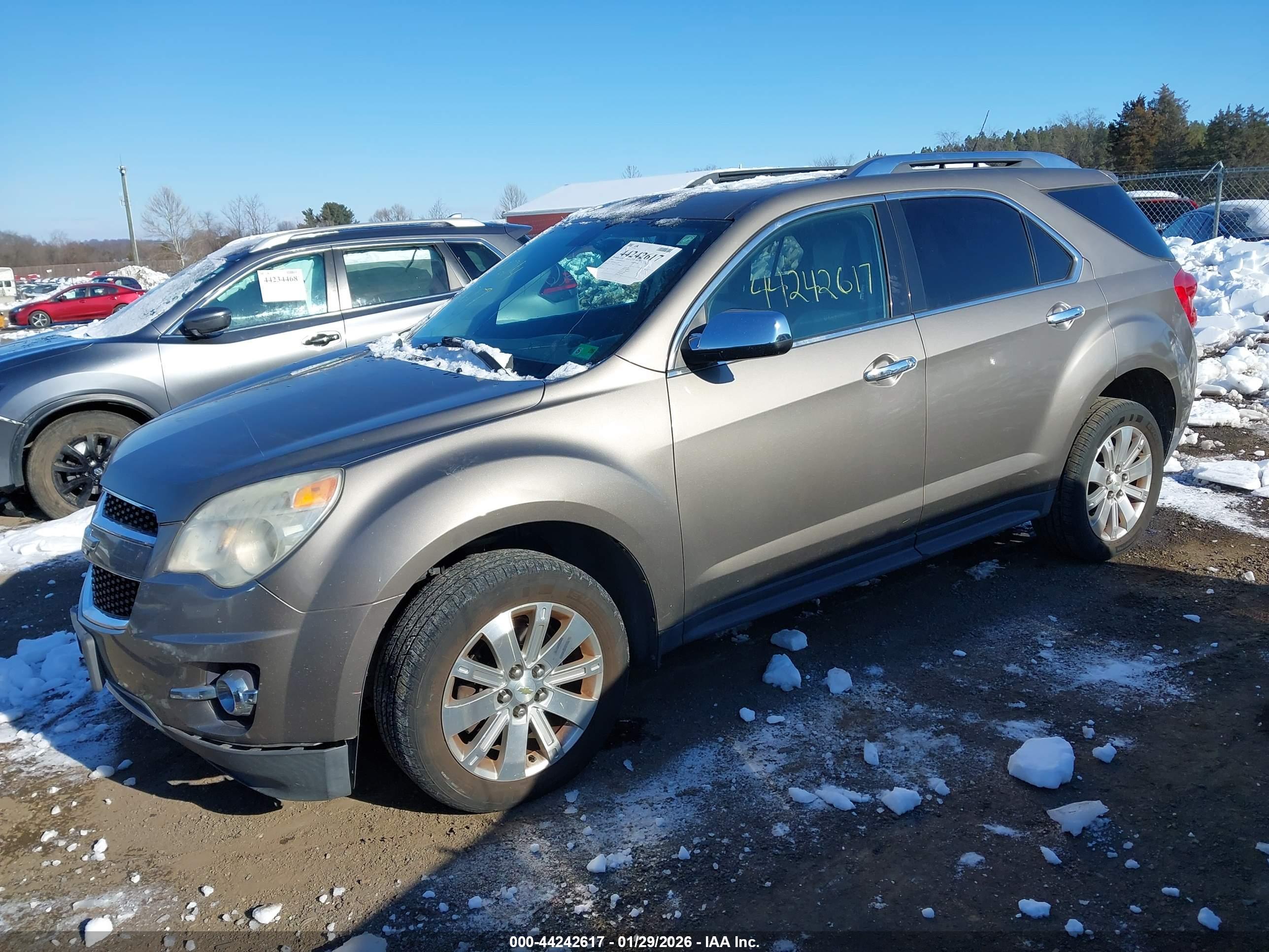 CHEVROLET EQUINOX image 2