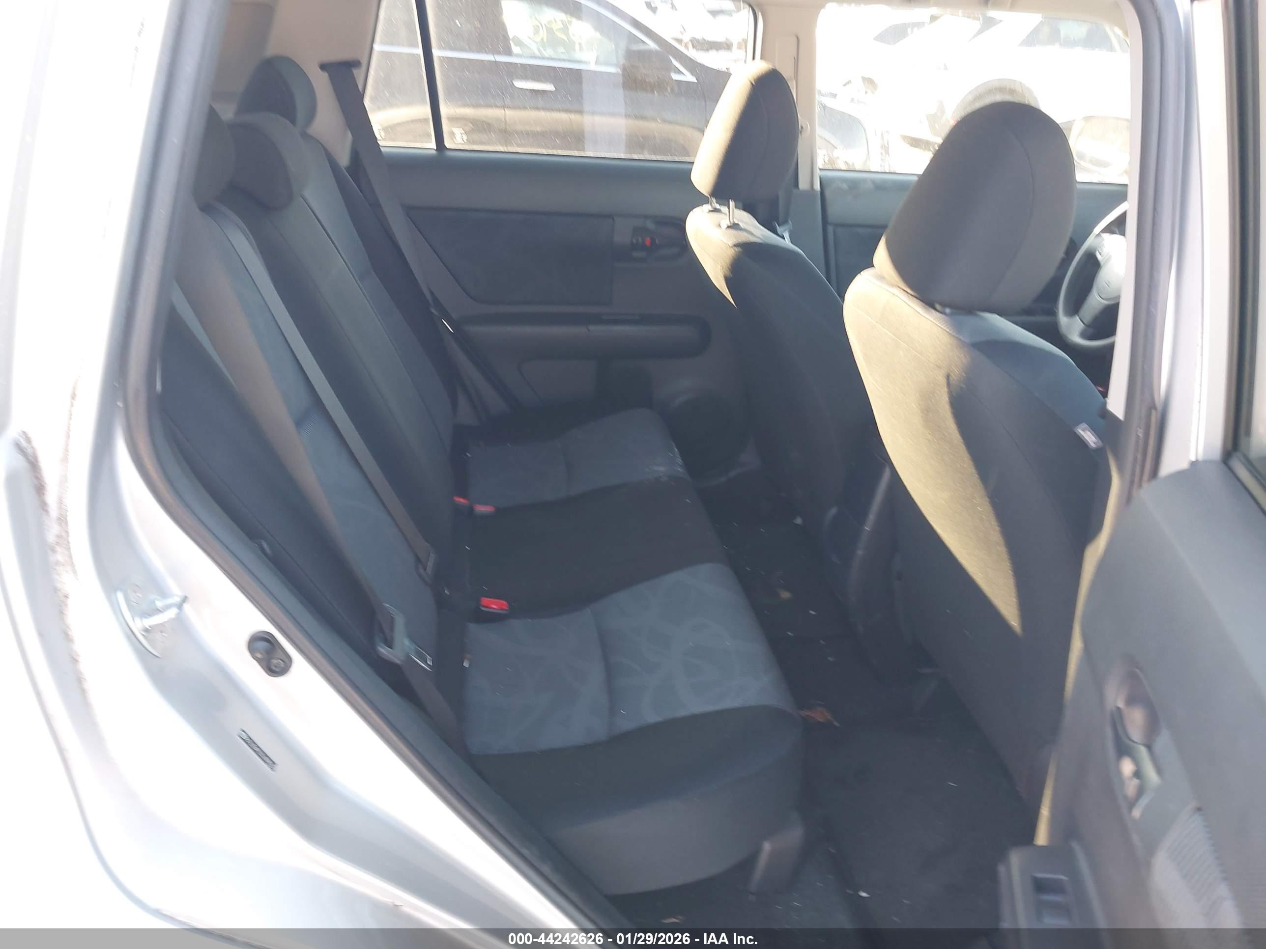 SCION XB image 8