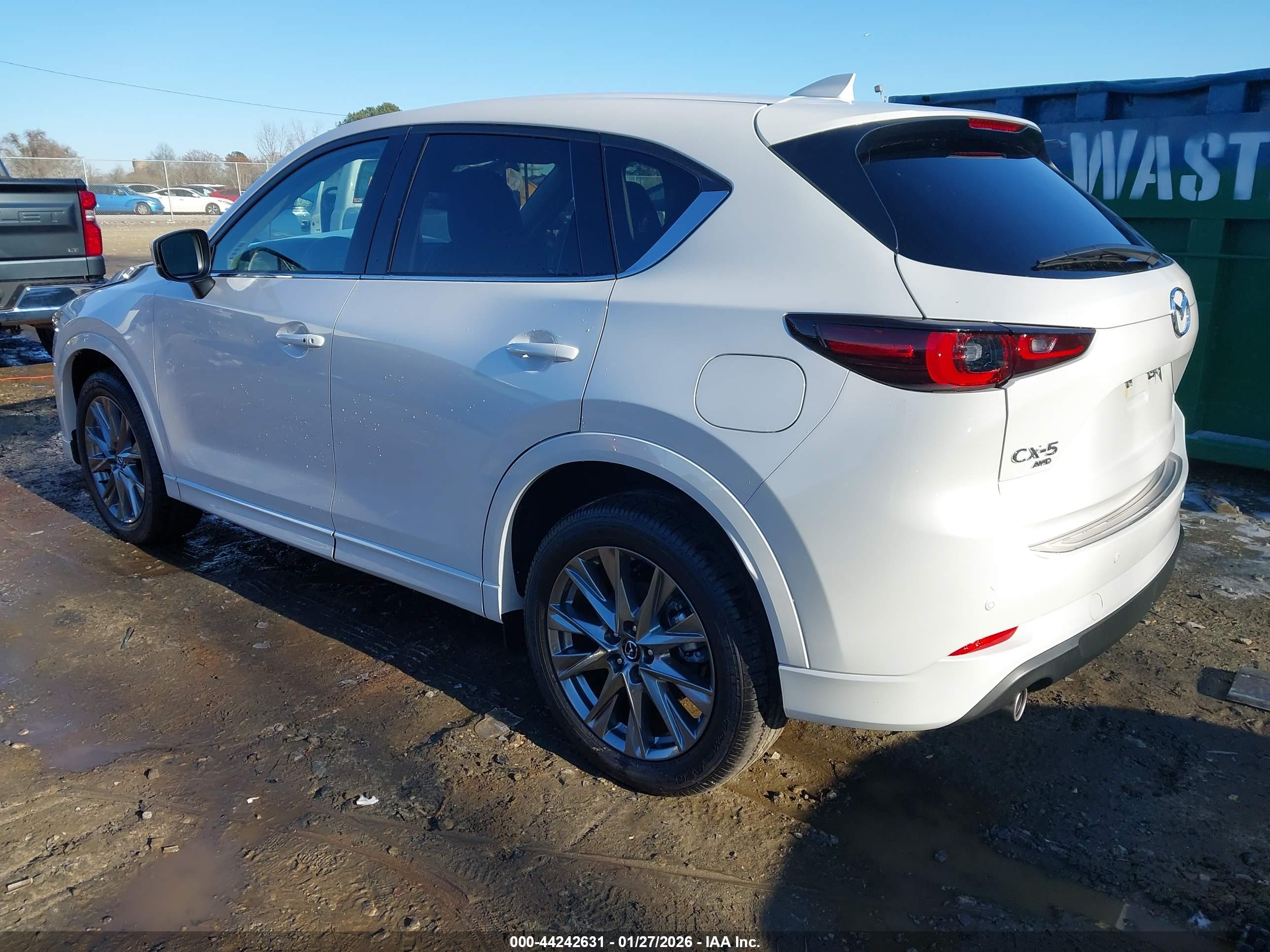 MAZDA CX-5 image 3