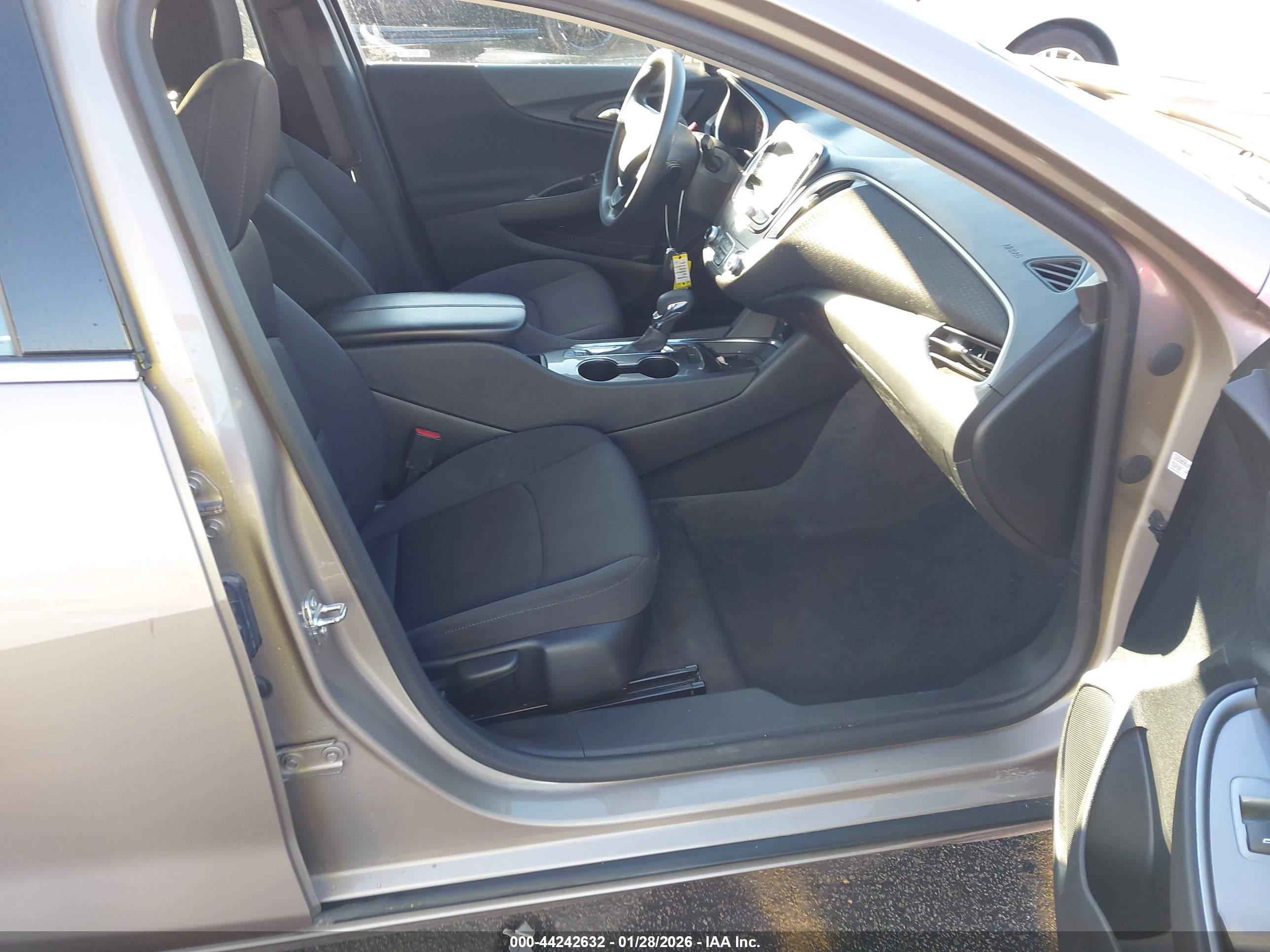 CHEVROLET MALIBU image 5