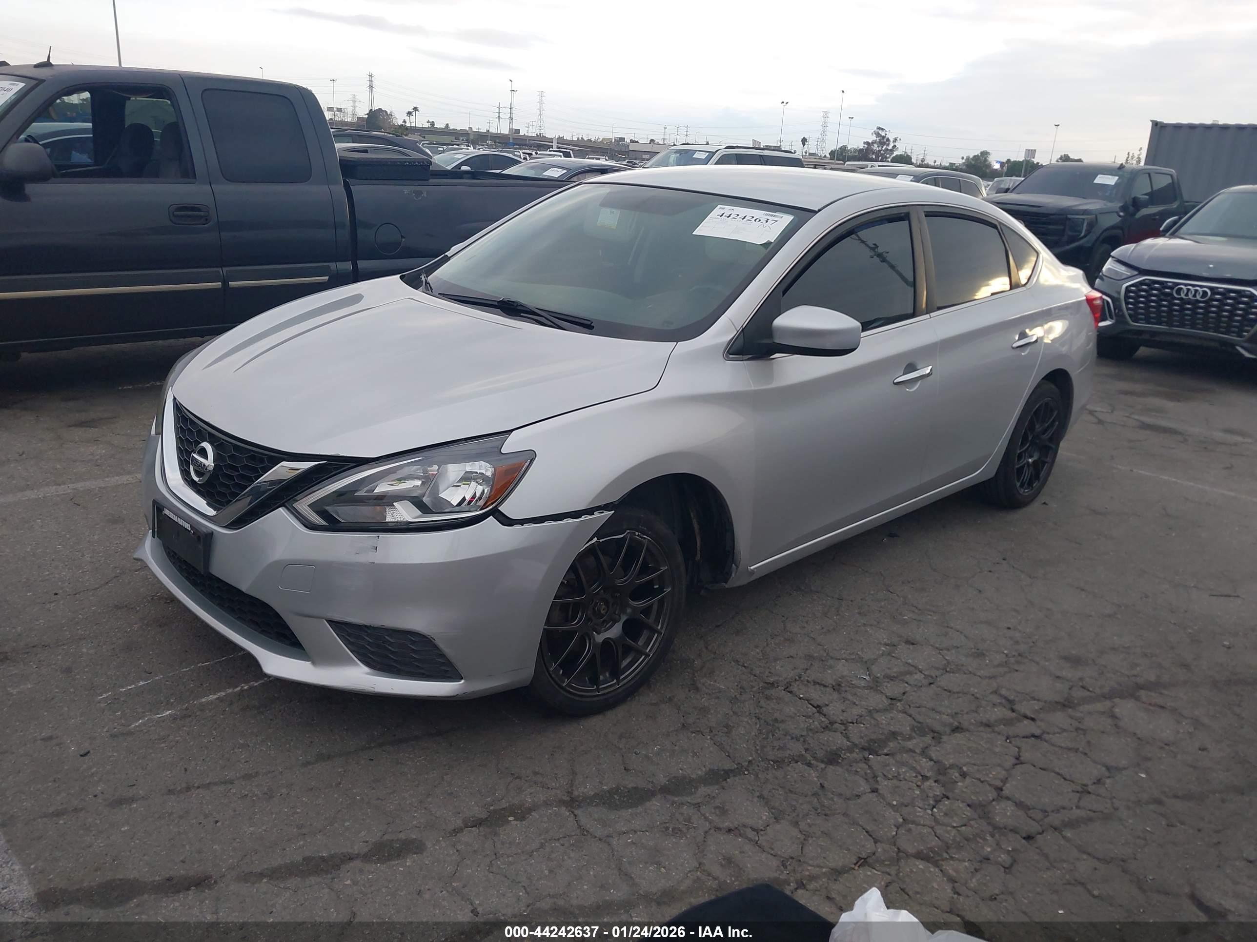 NISSAN SENTRA image 2