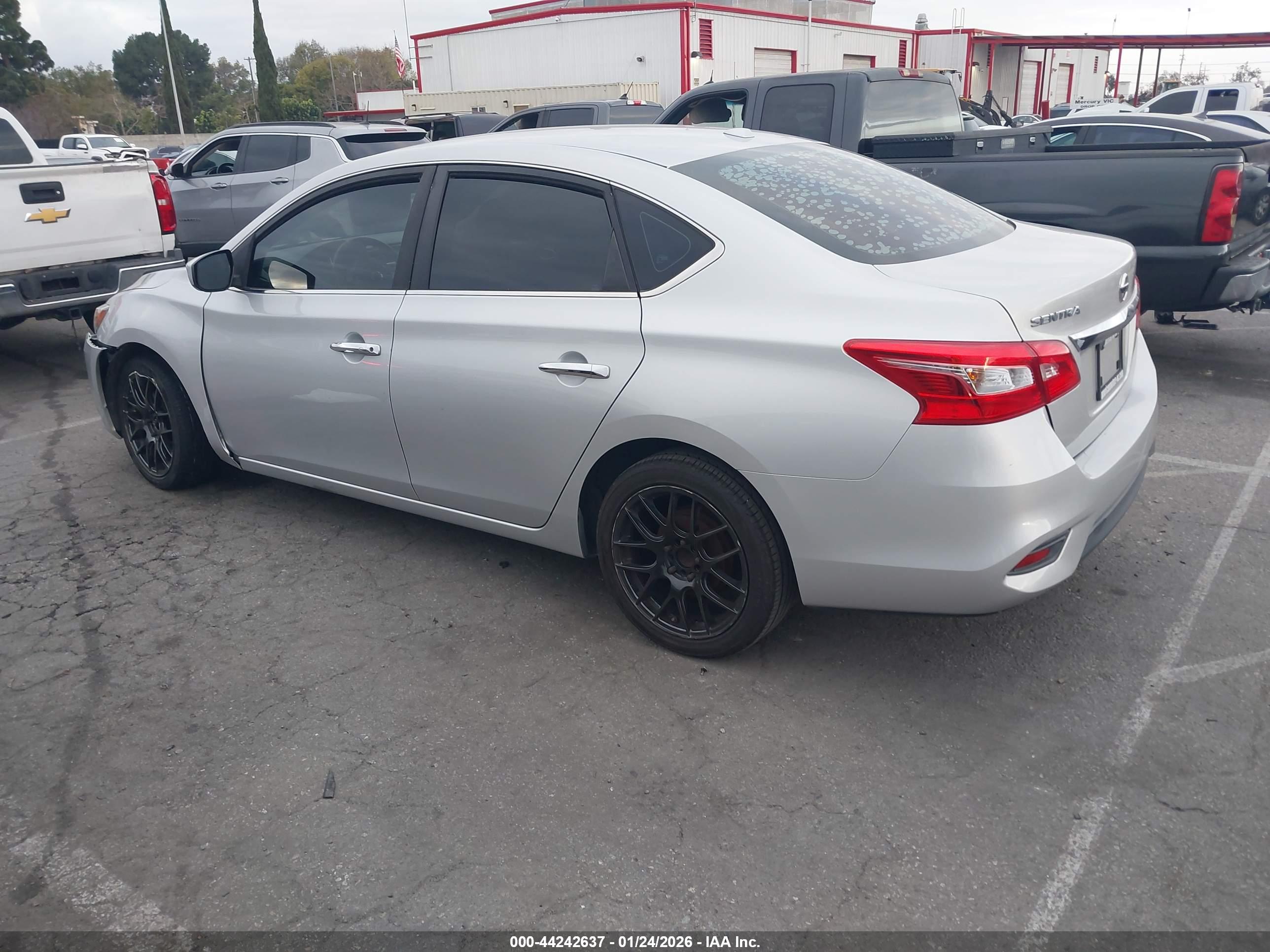 NISSAN SENTRA image 3