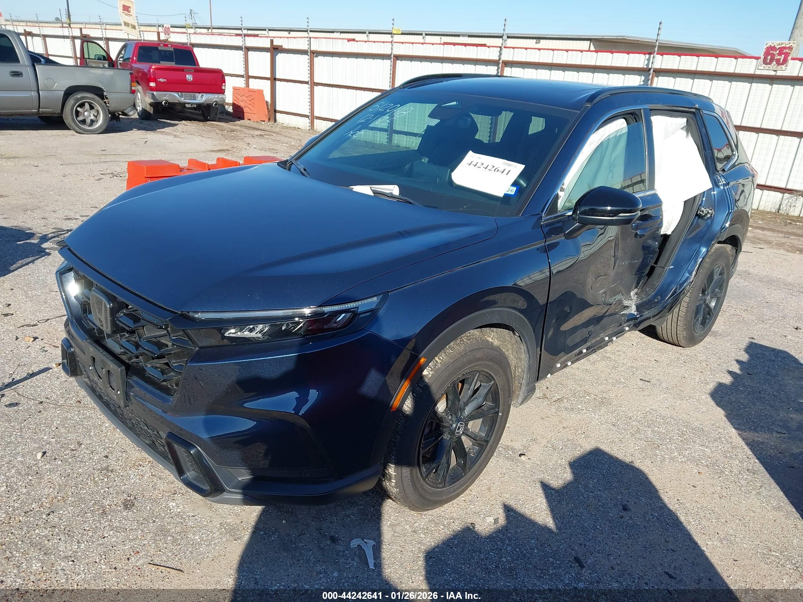 HONDA CR-V image 2