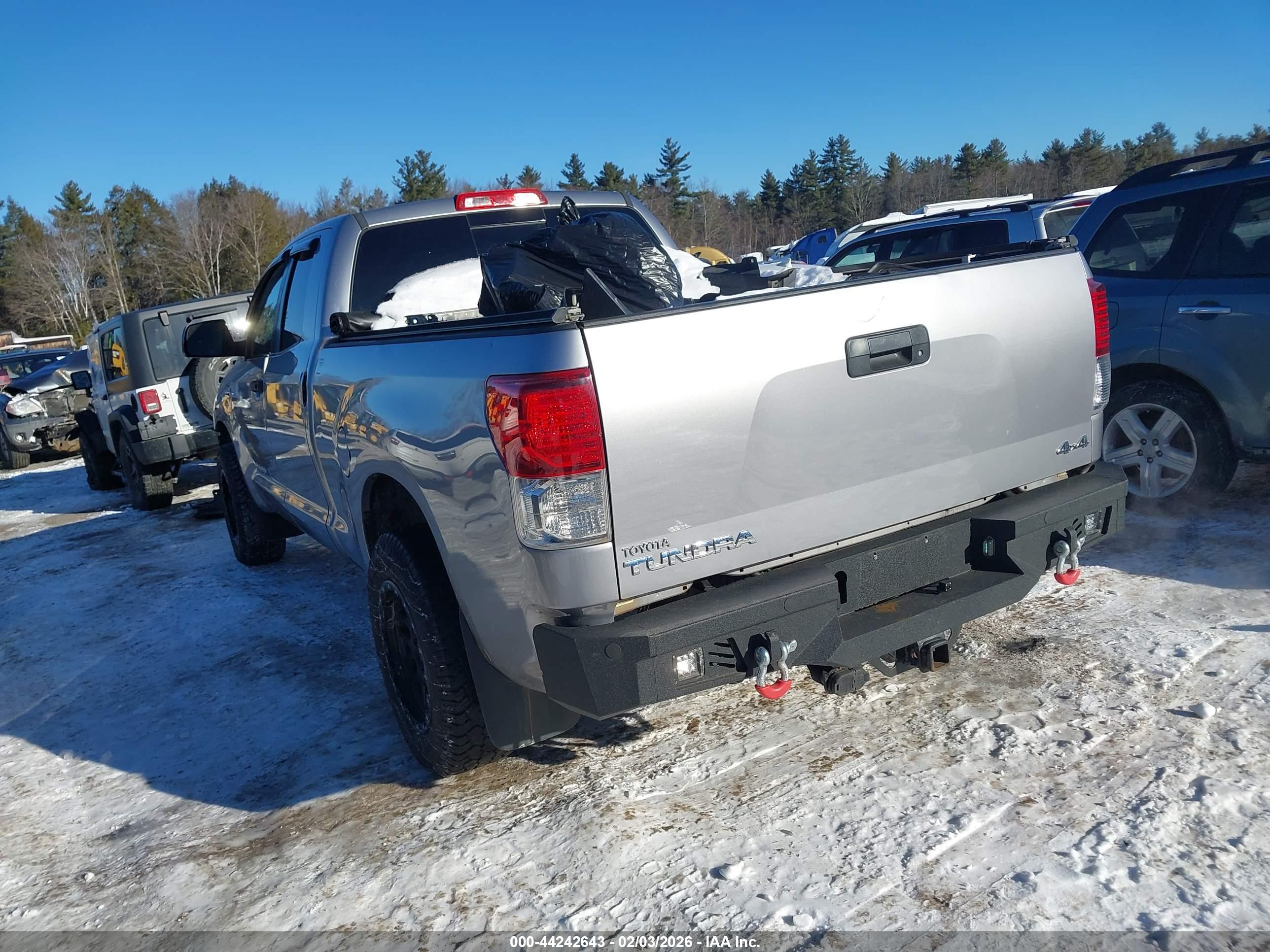 TOYOTA TUNDRA image 3