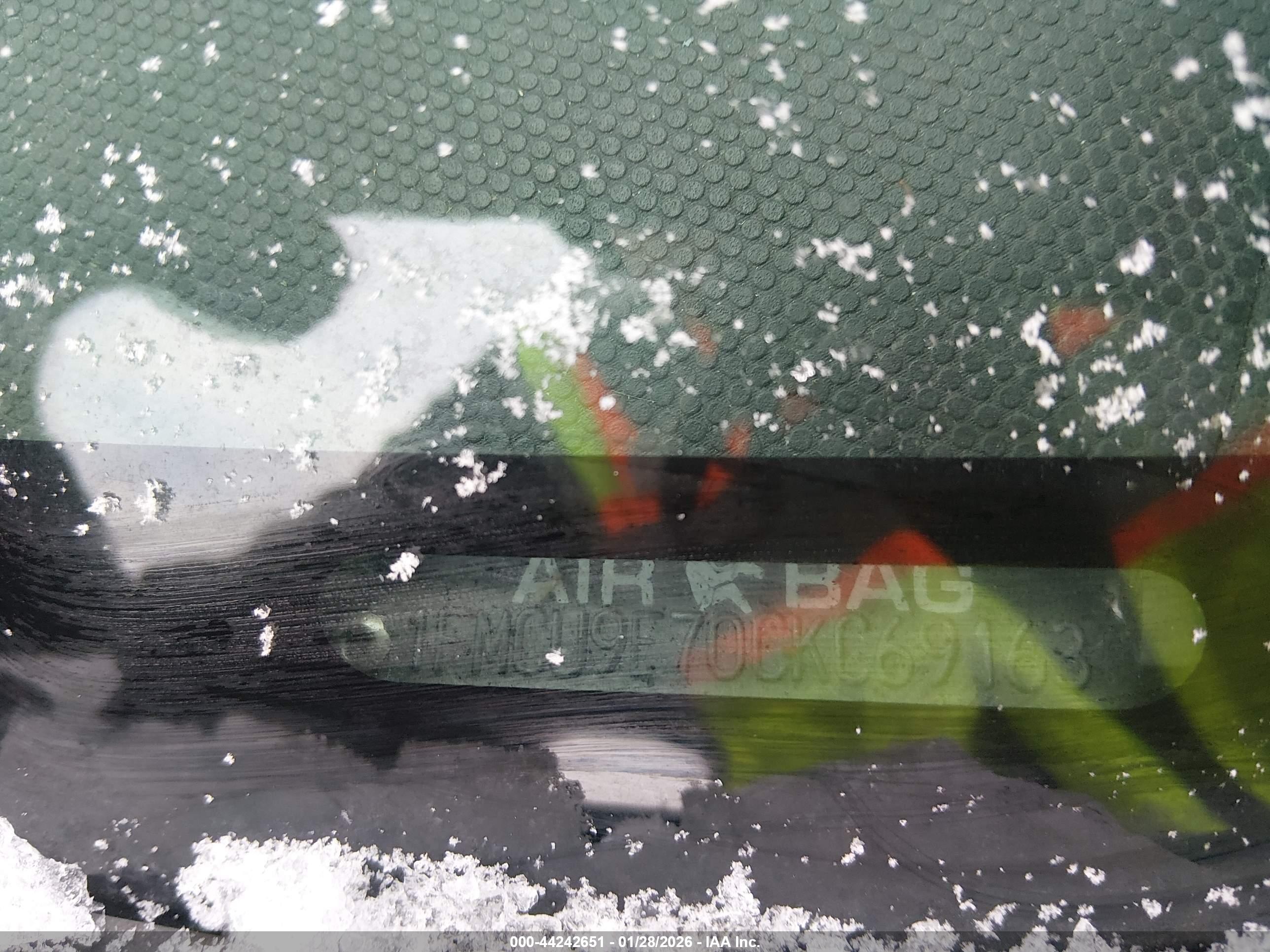 FORD ESCAPE image 9