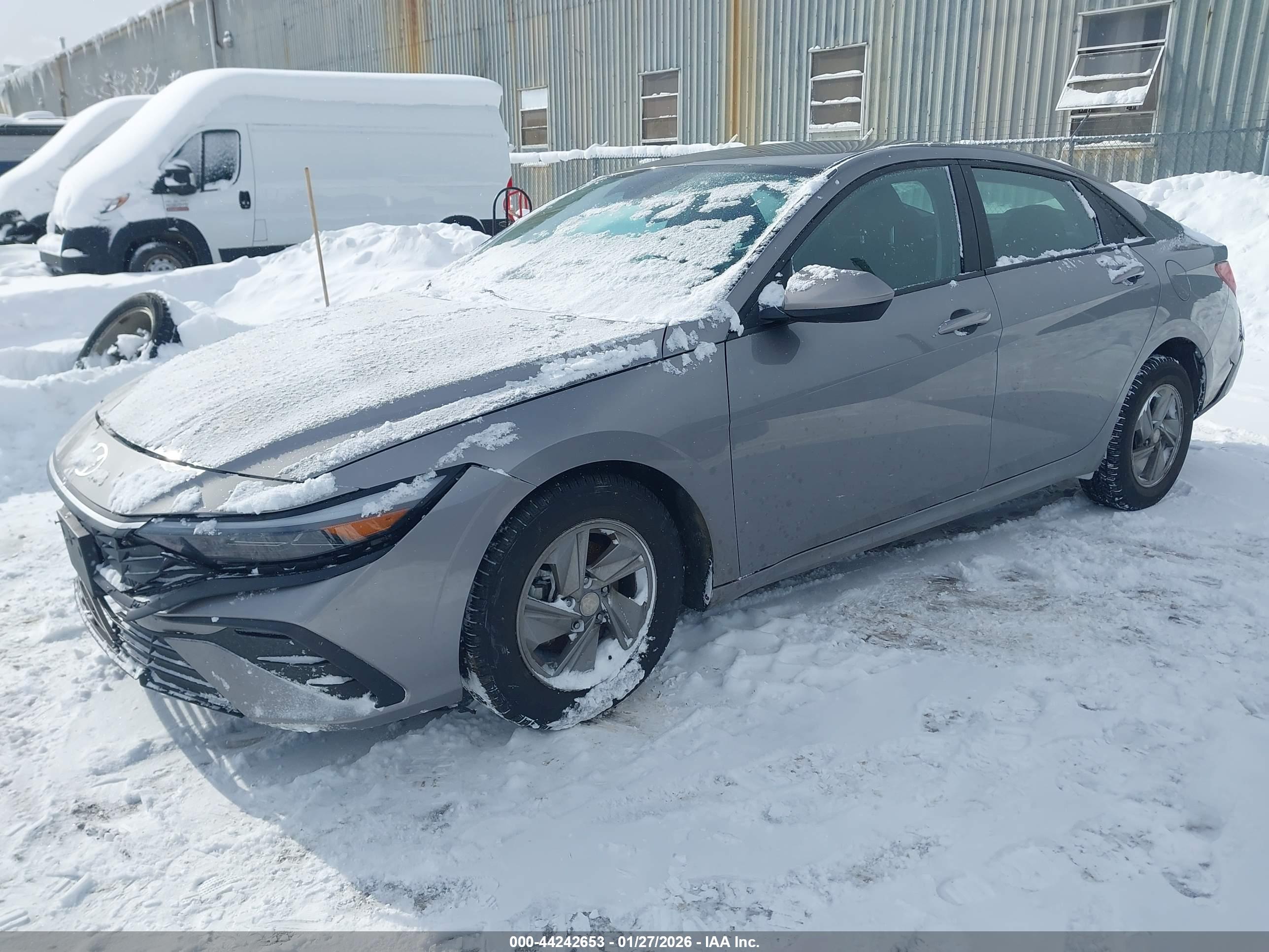 HYUNDAI ELANTRA image 2