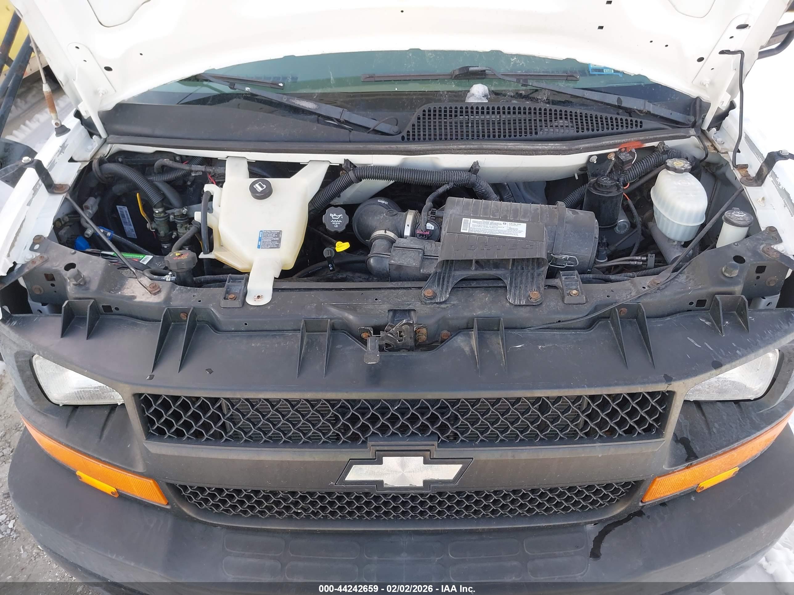 CHEVROLET EXPRESS image 10