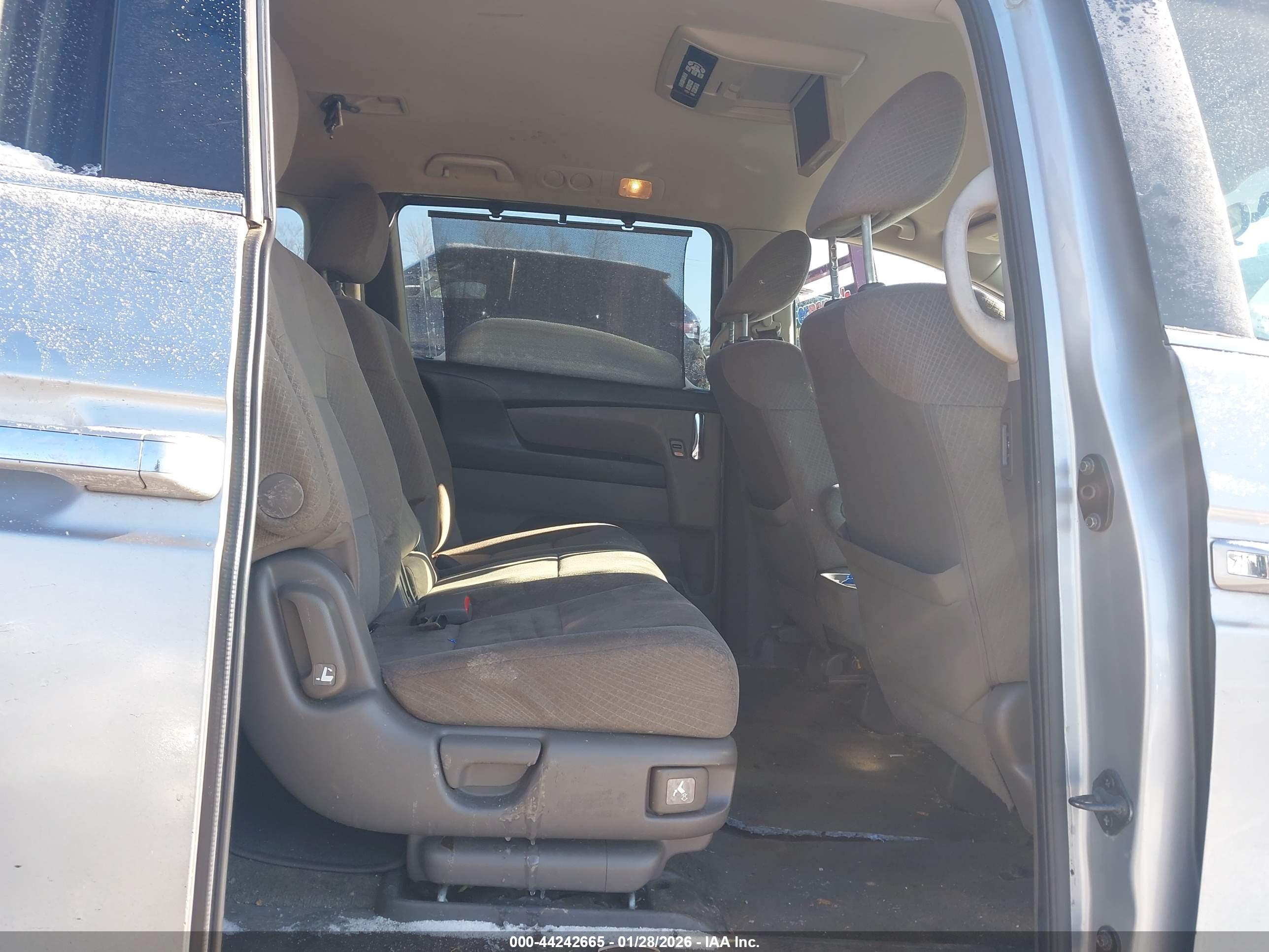 HONDA ODYSSEY image 8