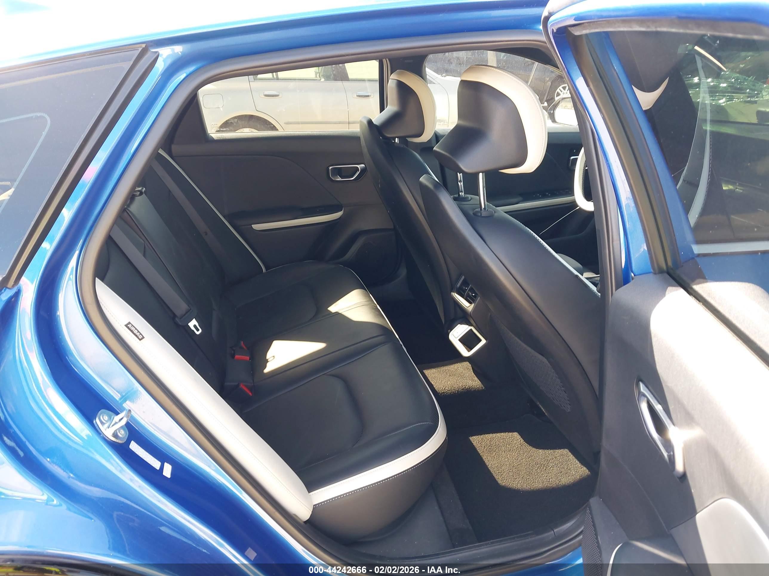 KIA K4 image 8