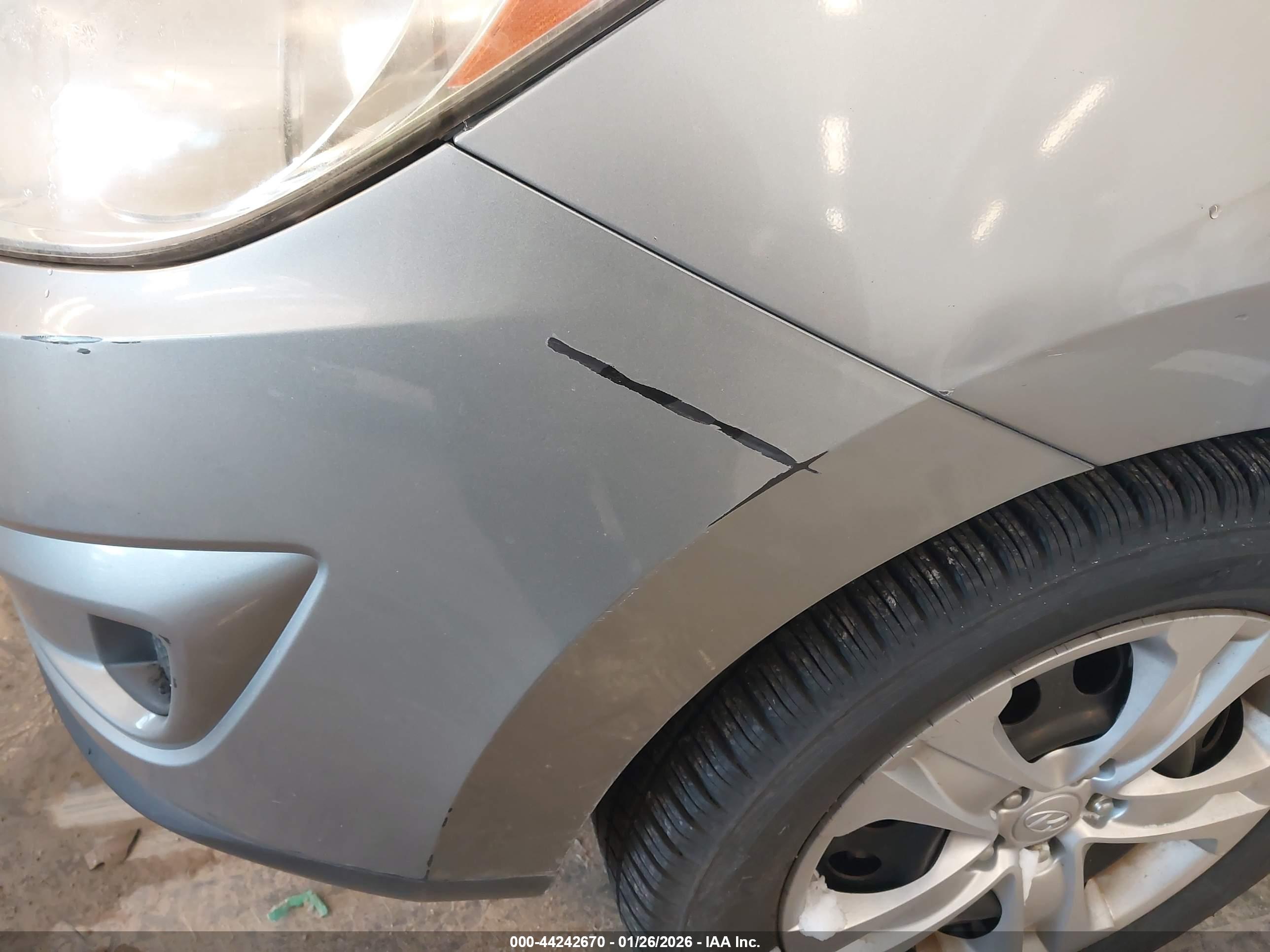 HYUNDAI TUCSON image 6