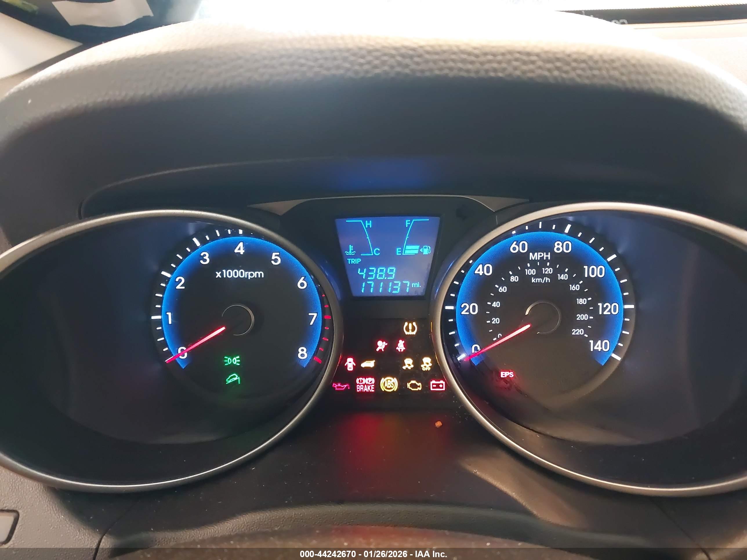 HYUNDAI TUCSON image 7