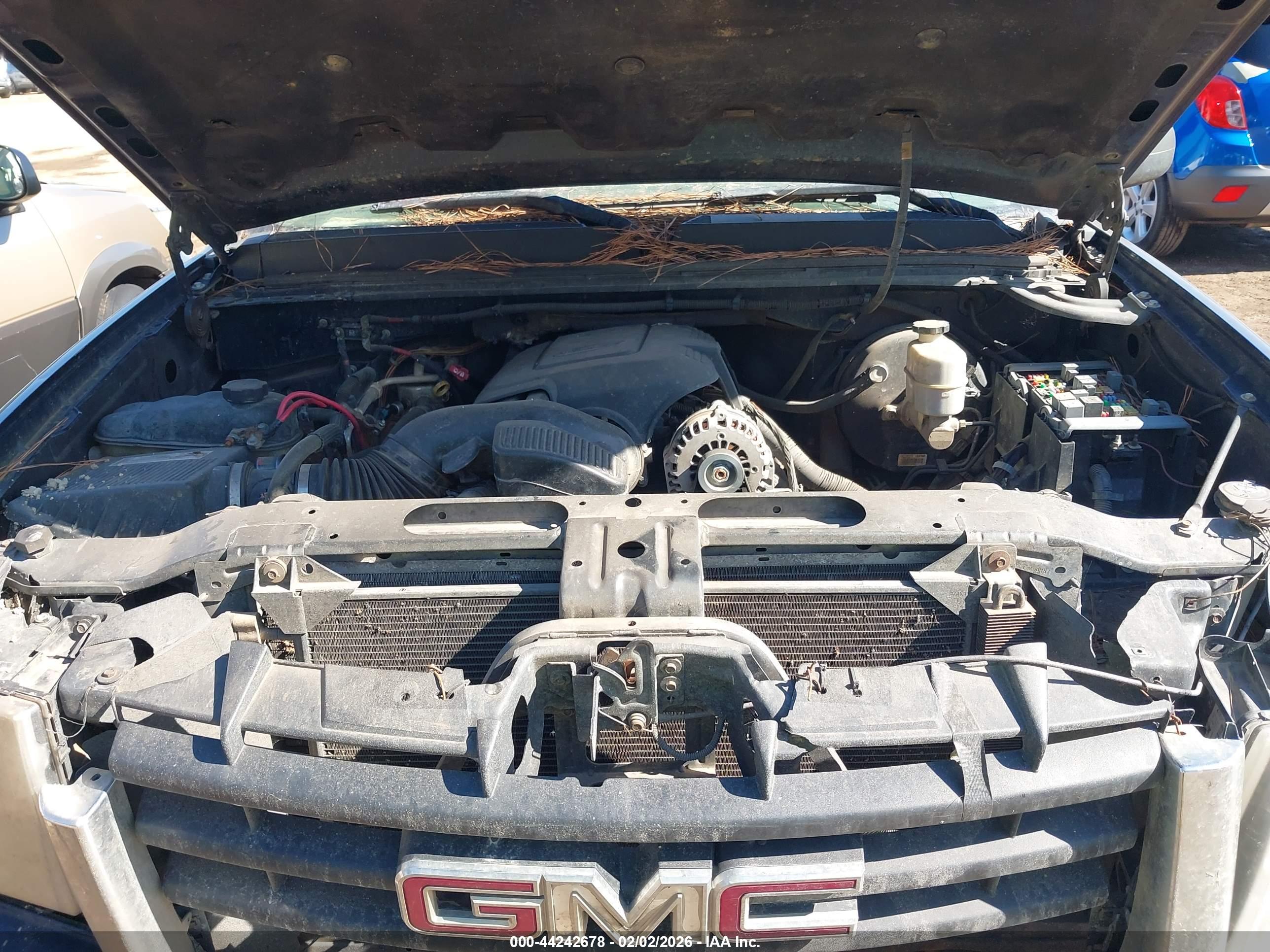 GMC SIERRA image 10