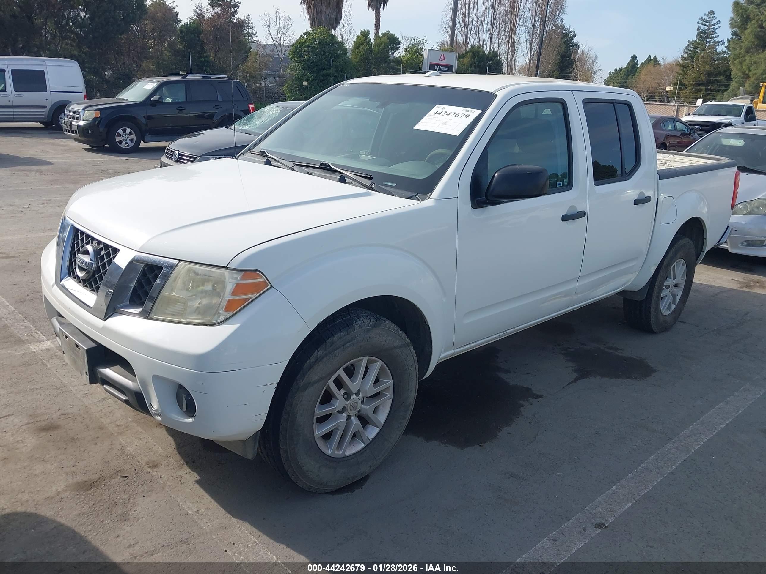 NISSAN FRONTIER image 2