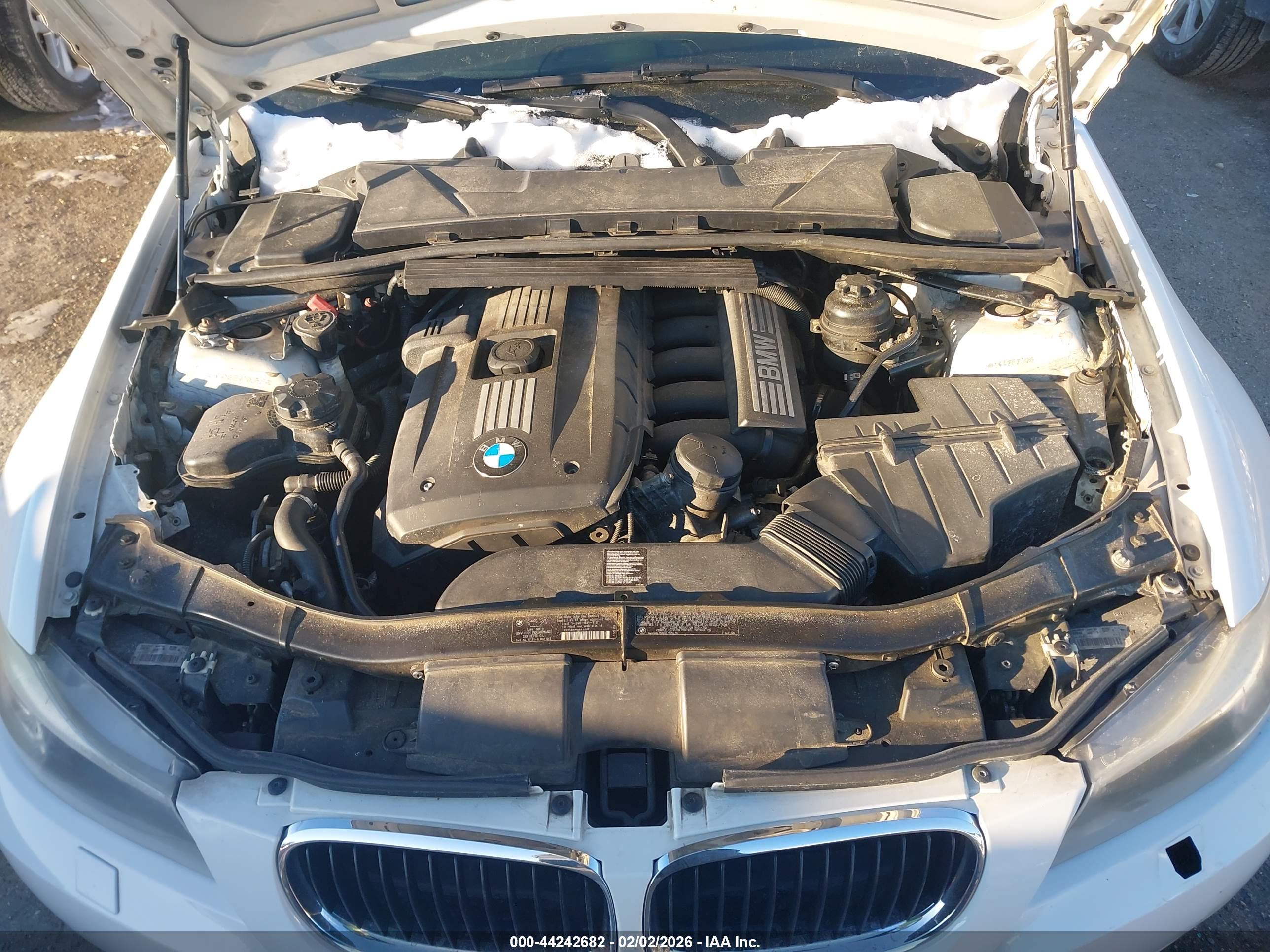 BMW 328I image 10