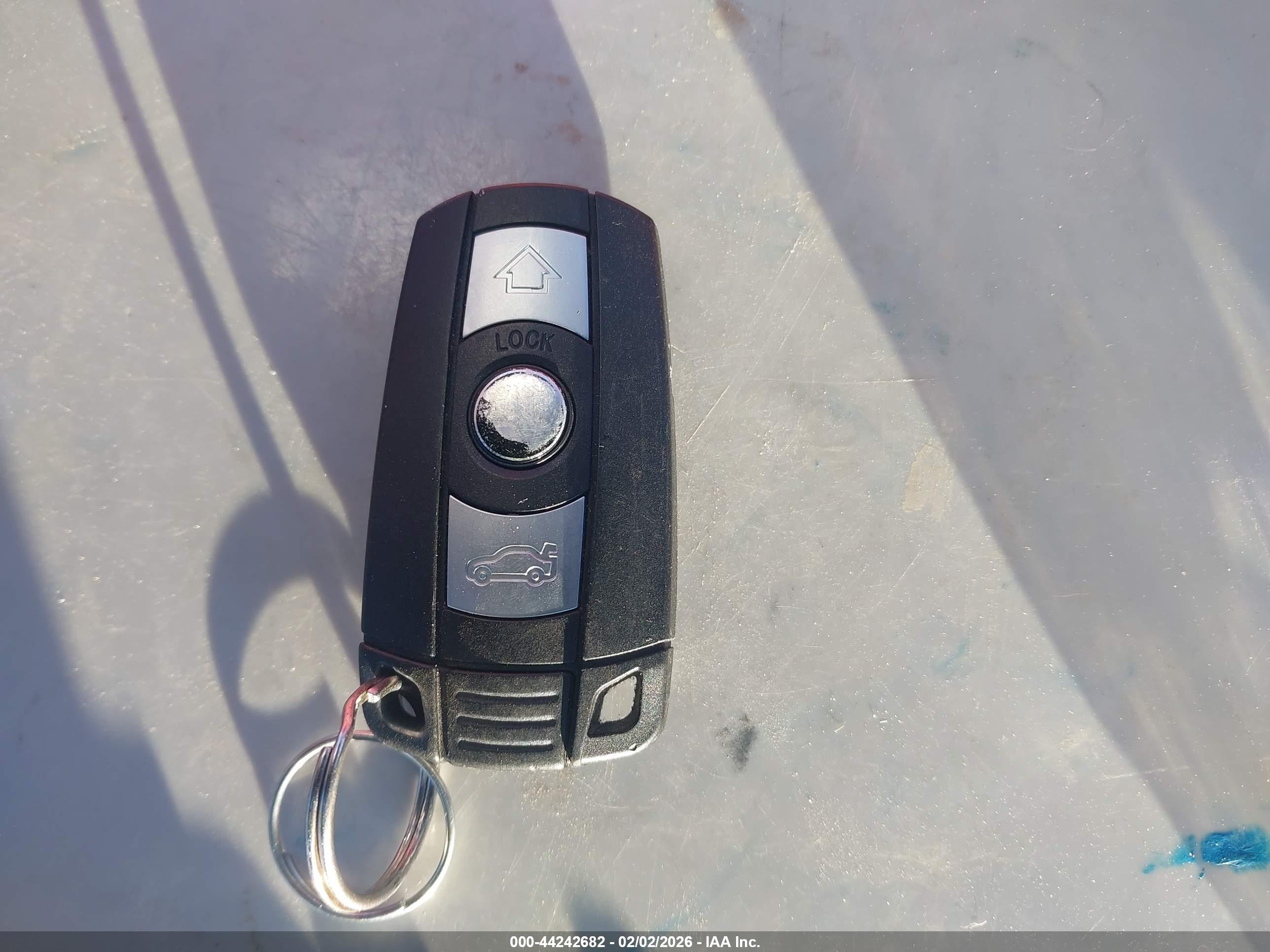 BMW 328I image 11