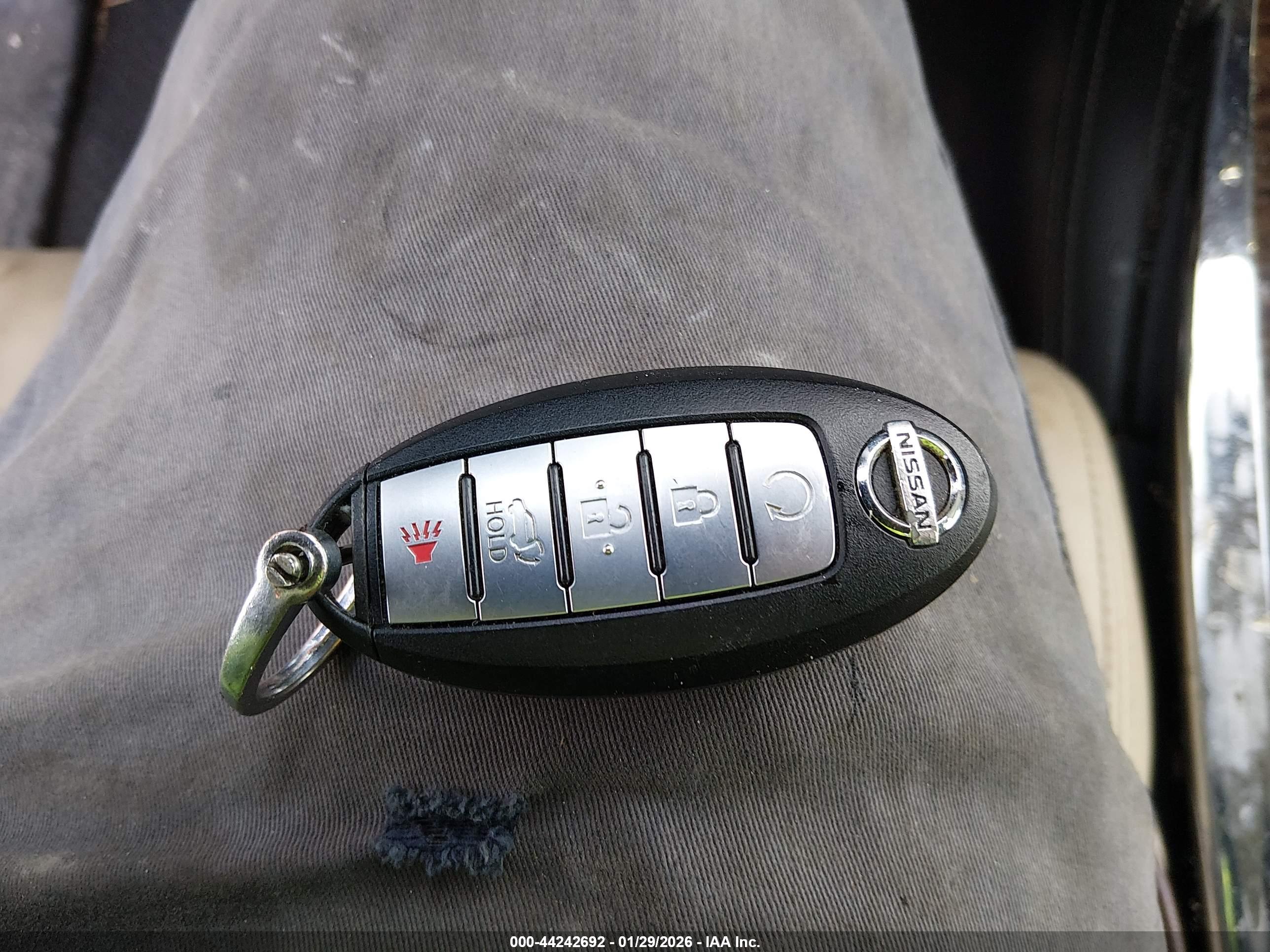NISSAN ARMADA image 11