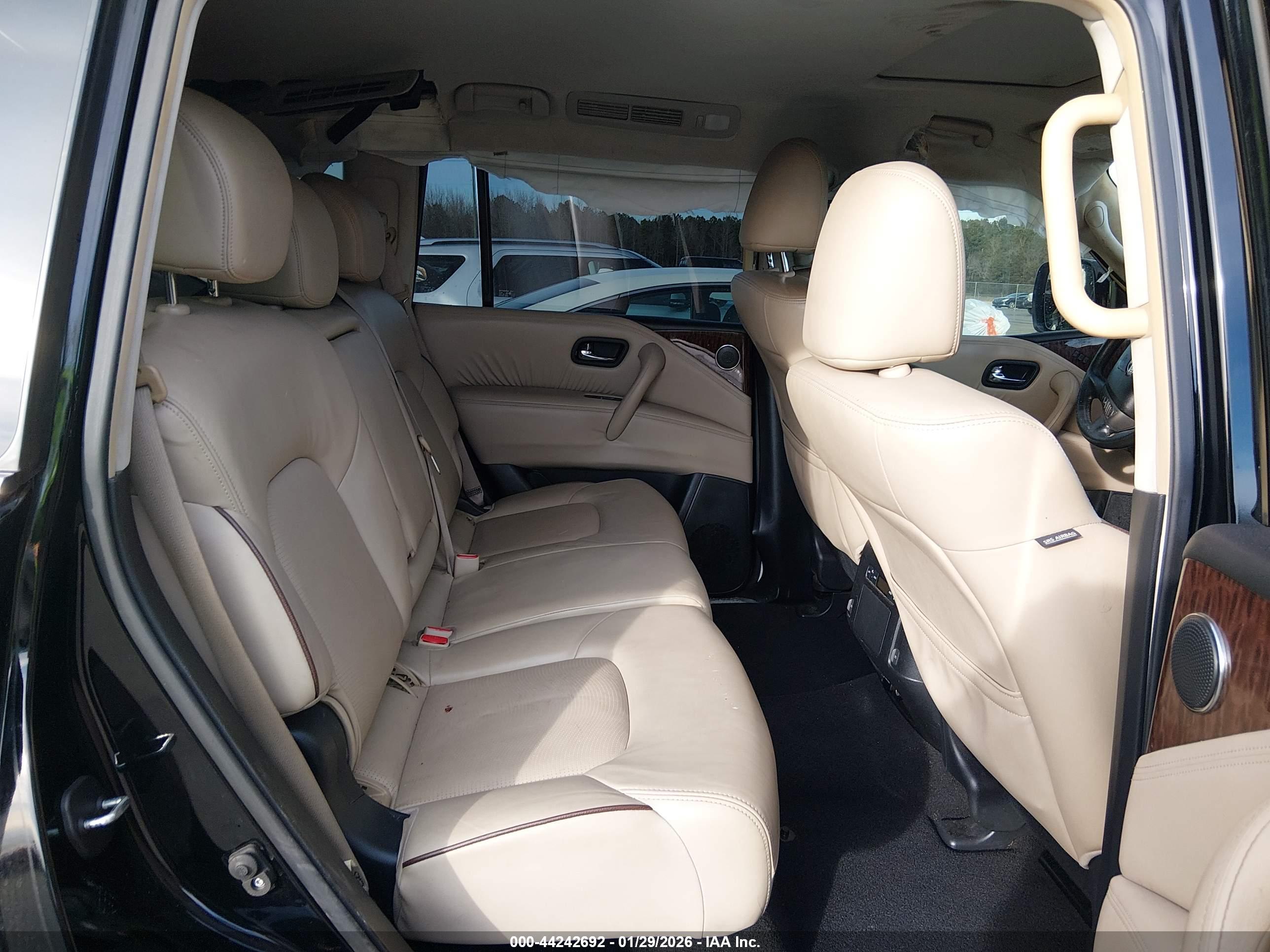 NISSAN ARMADA image 8