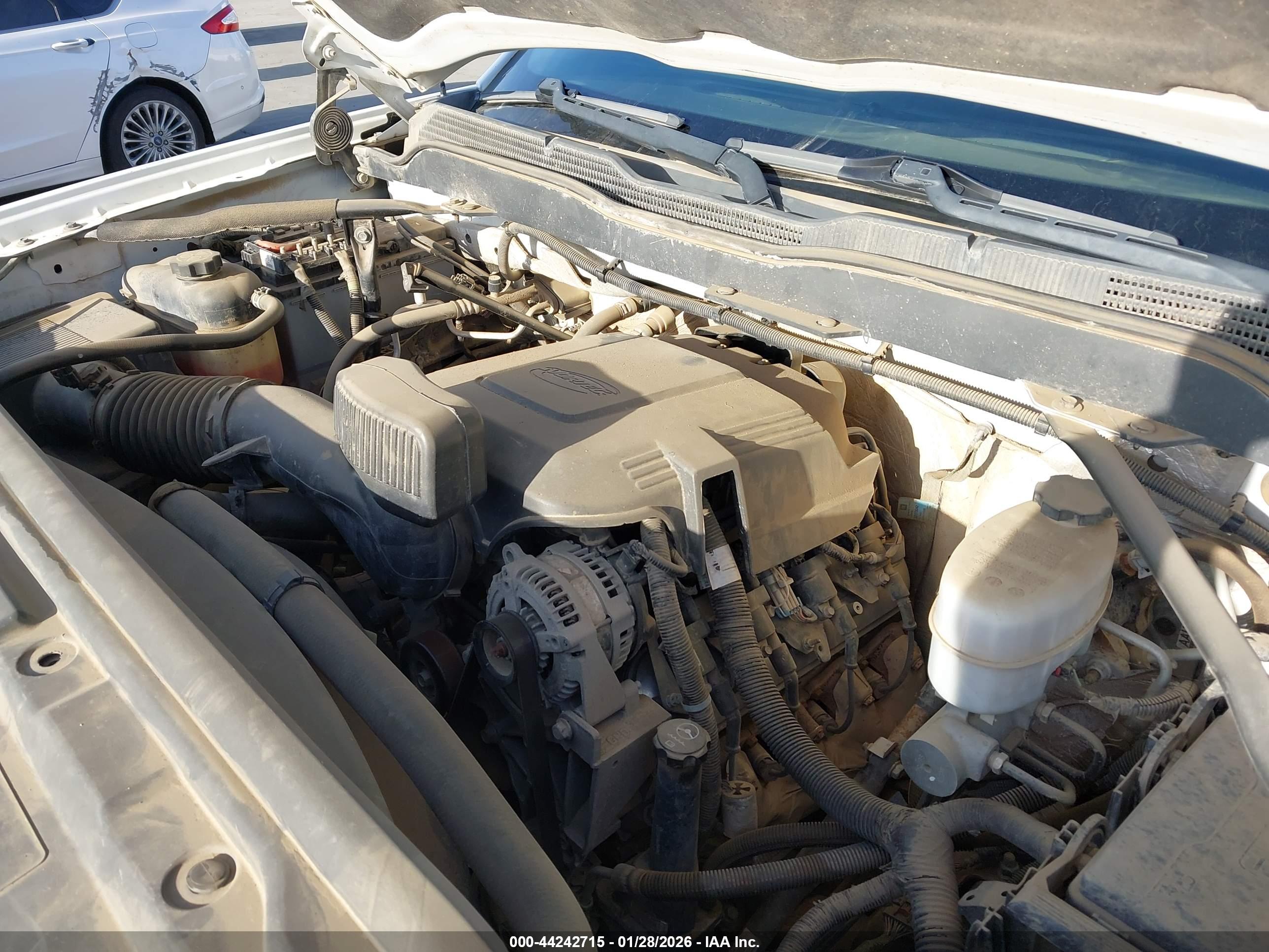 CHEVROLET SILVERADO image 10