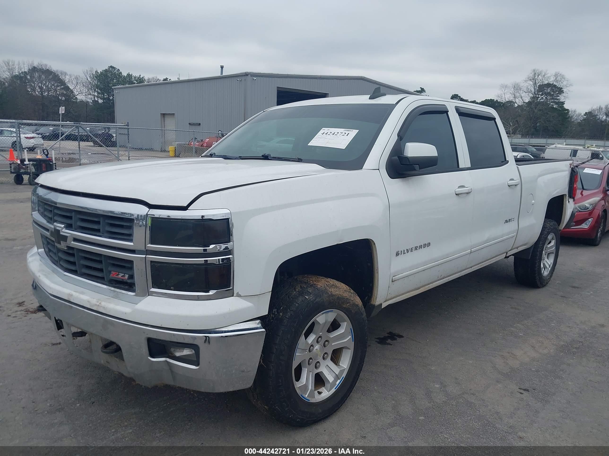CHEVROLET SILVERADO image 2