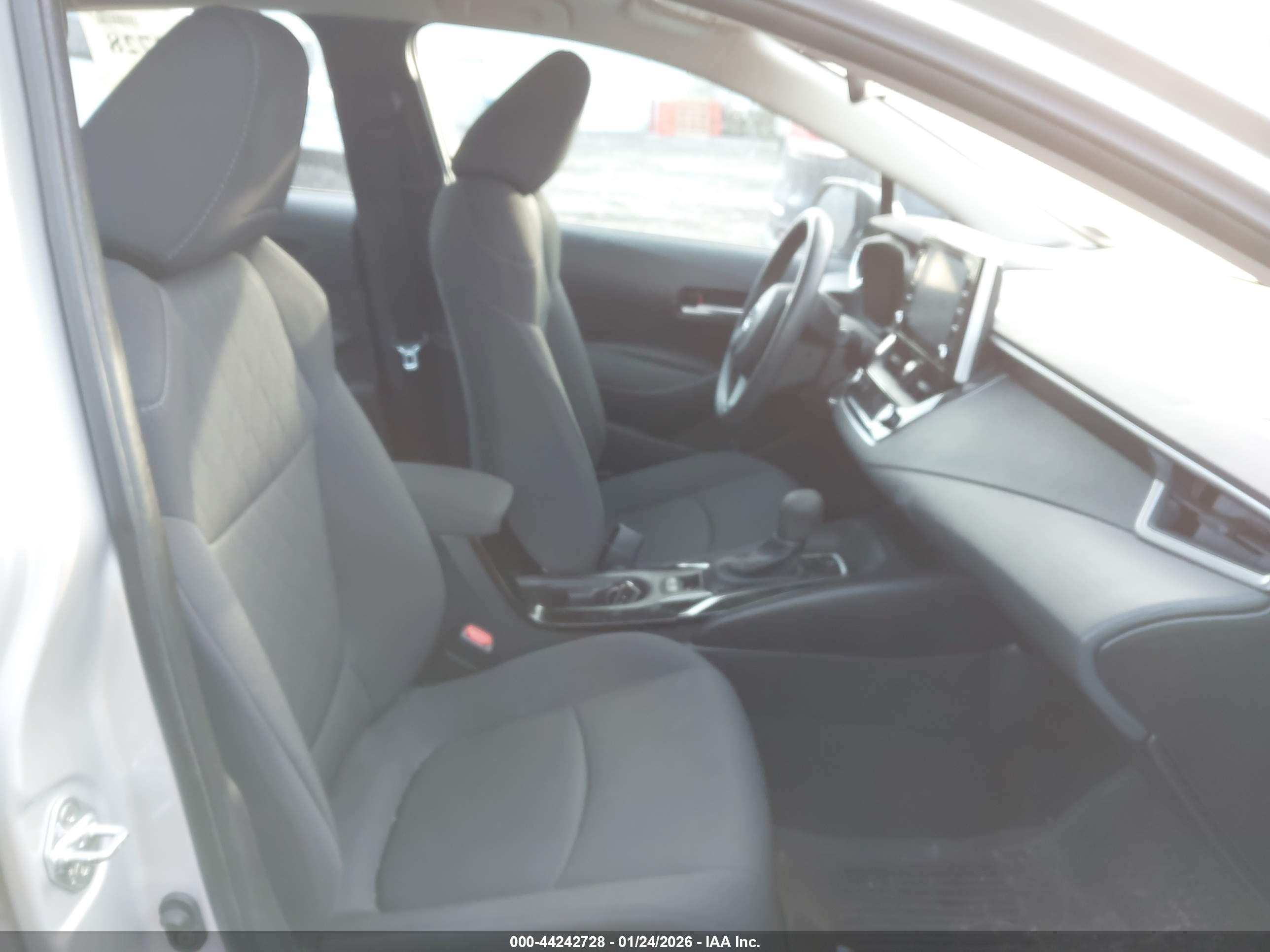 TOYOTA COROLLA image 5