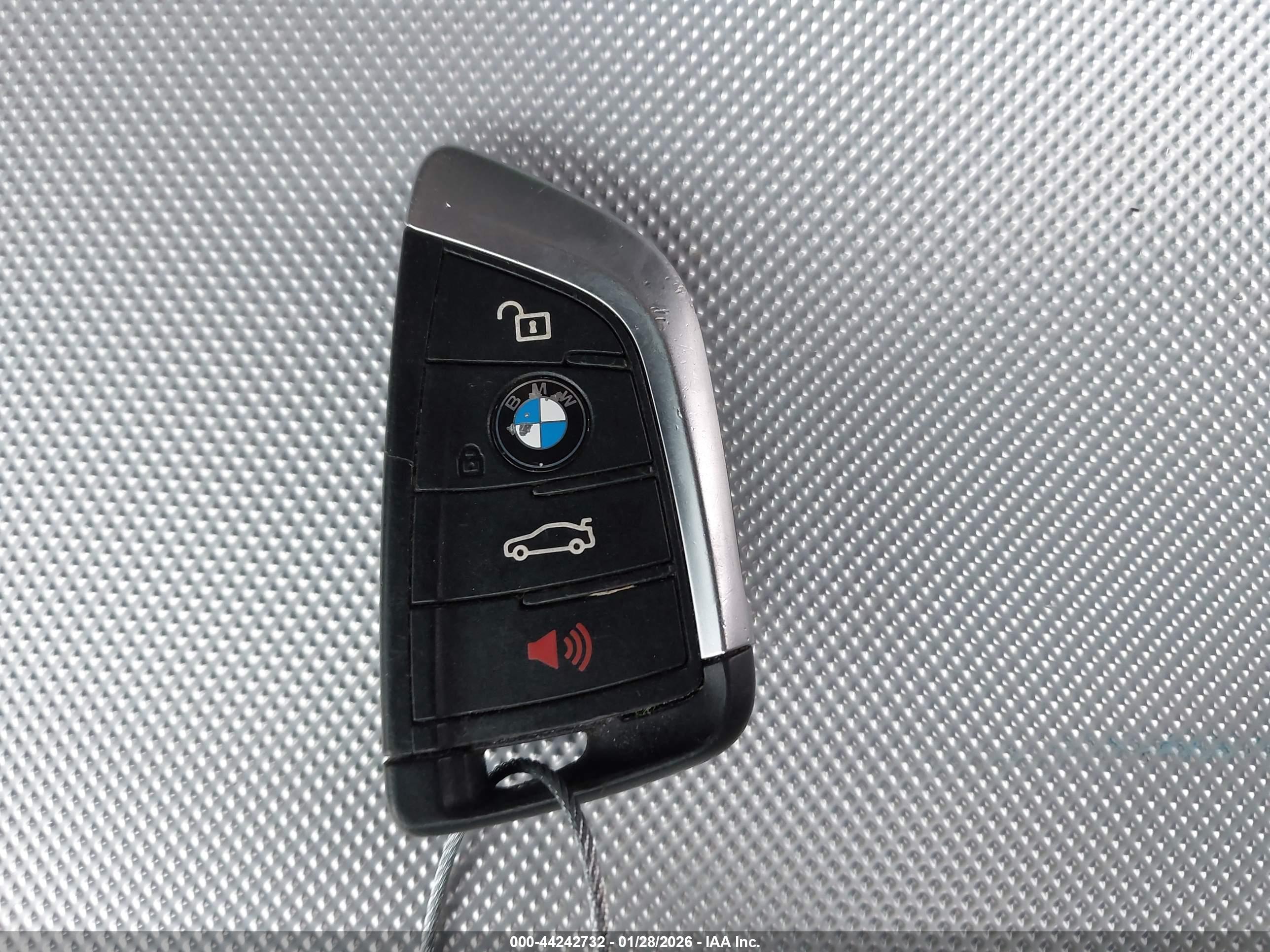 BMW X1 image 11