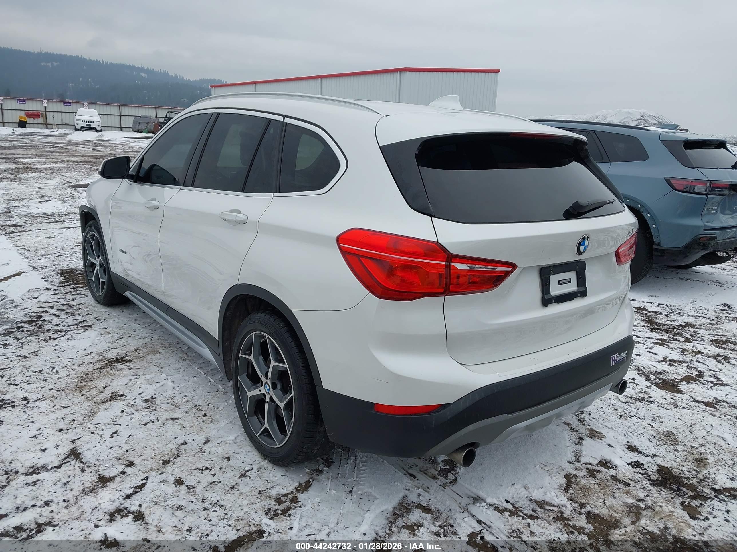 BMW X1 image 3