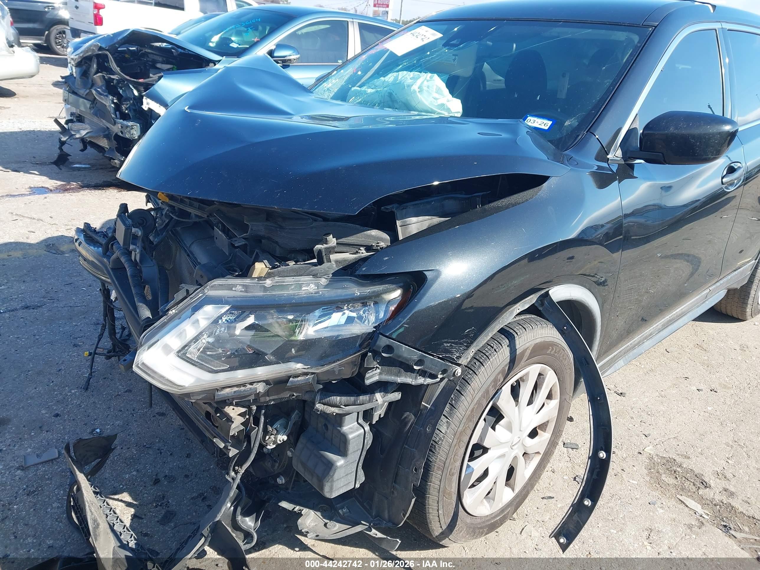 NISSAN ROGUE image 6