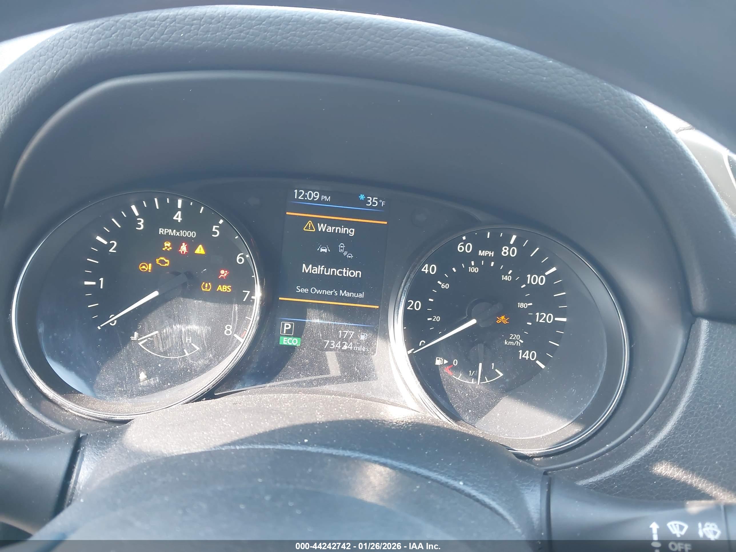 NISSAN ROGUE image 7