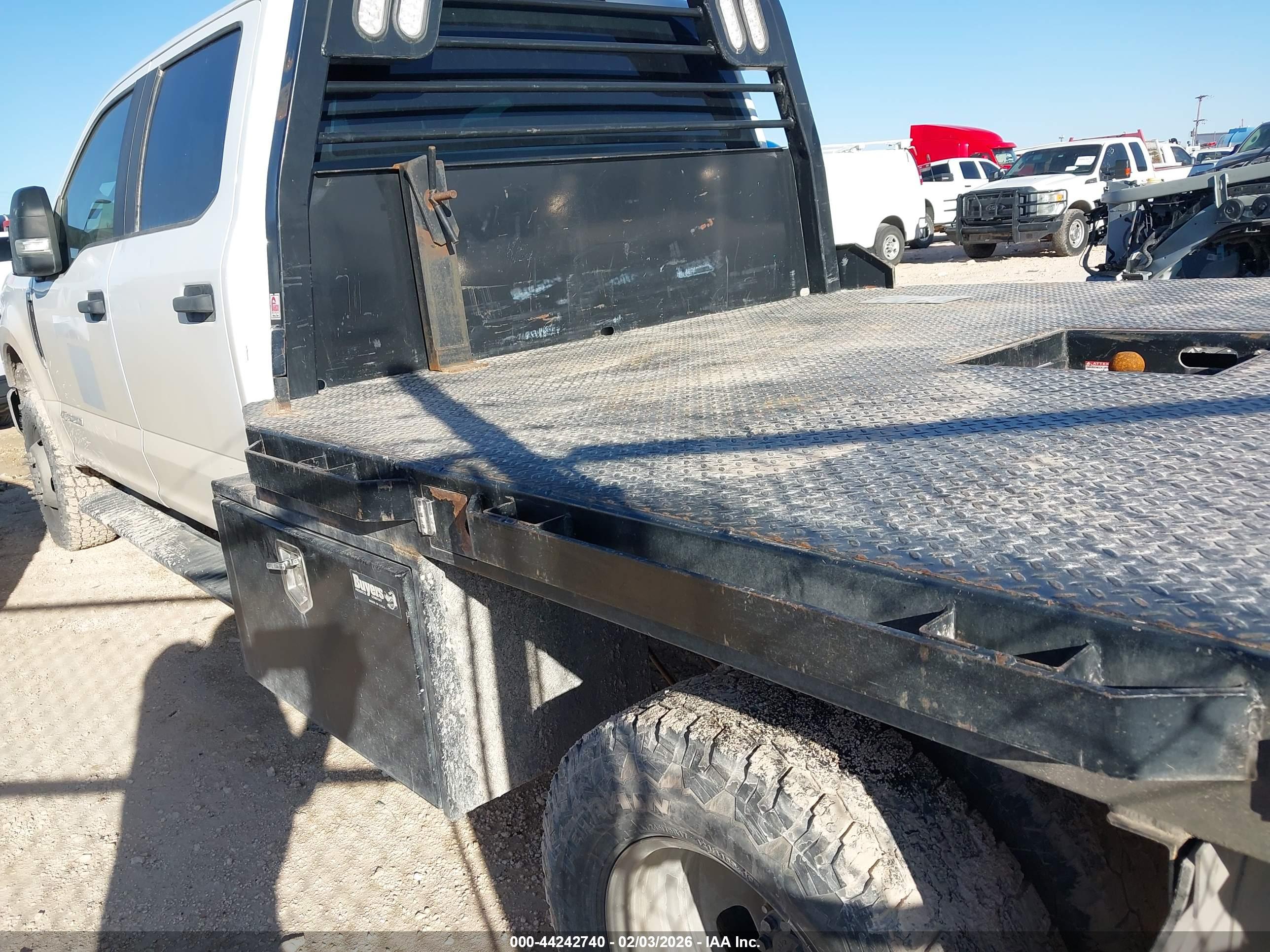 FORD F-350 image 3