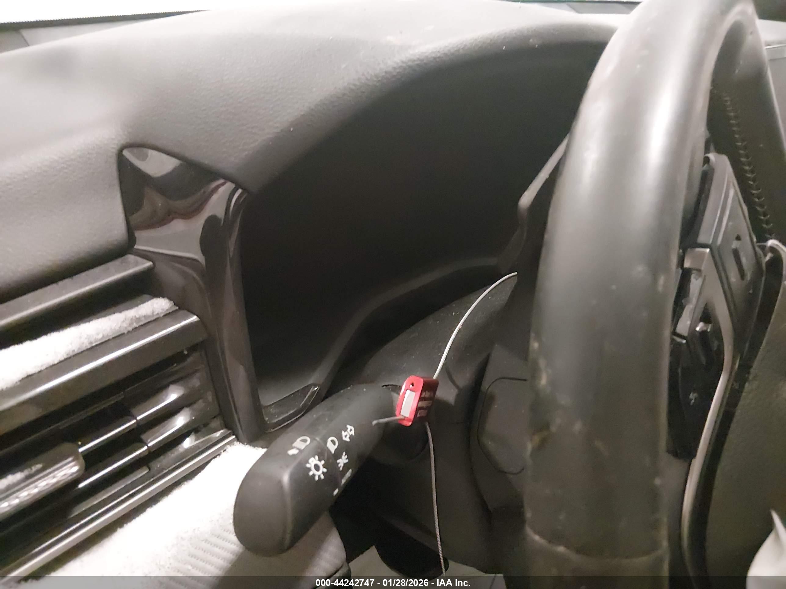 TOYOTA CAMRY image 7