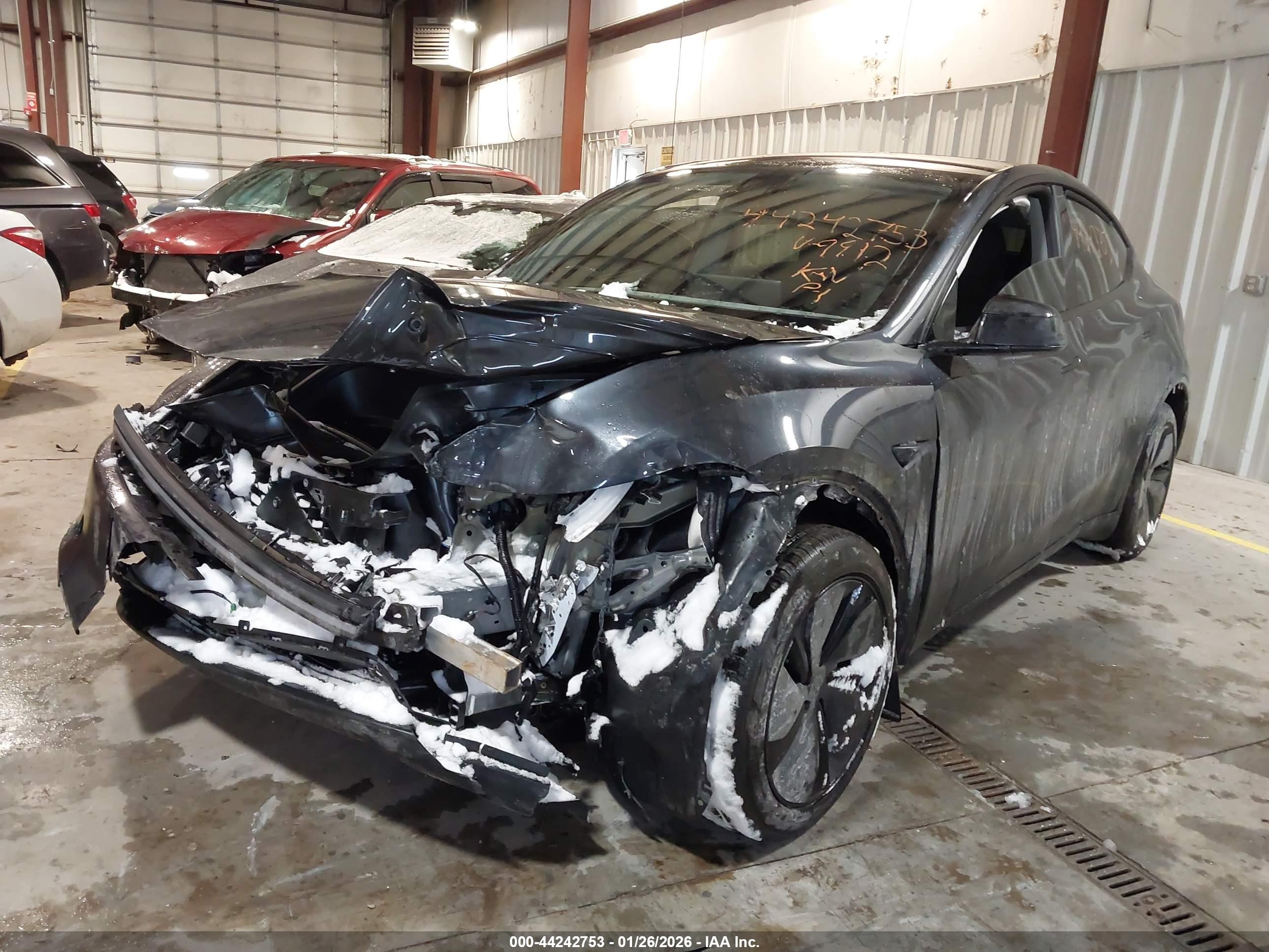 TESLA MODEL image 6