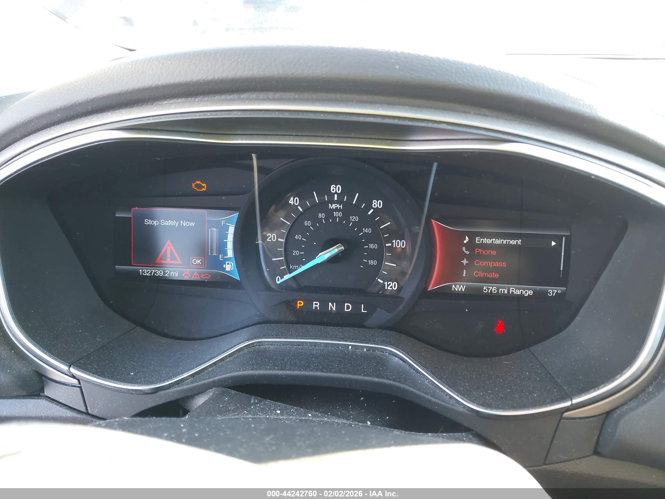 FORD FUSION image 7
