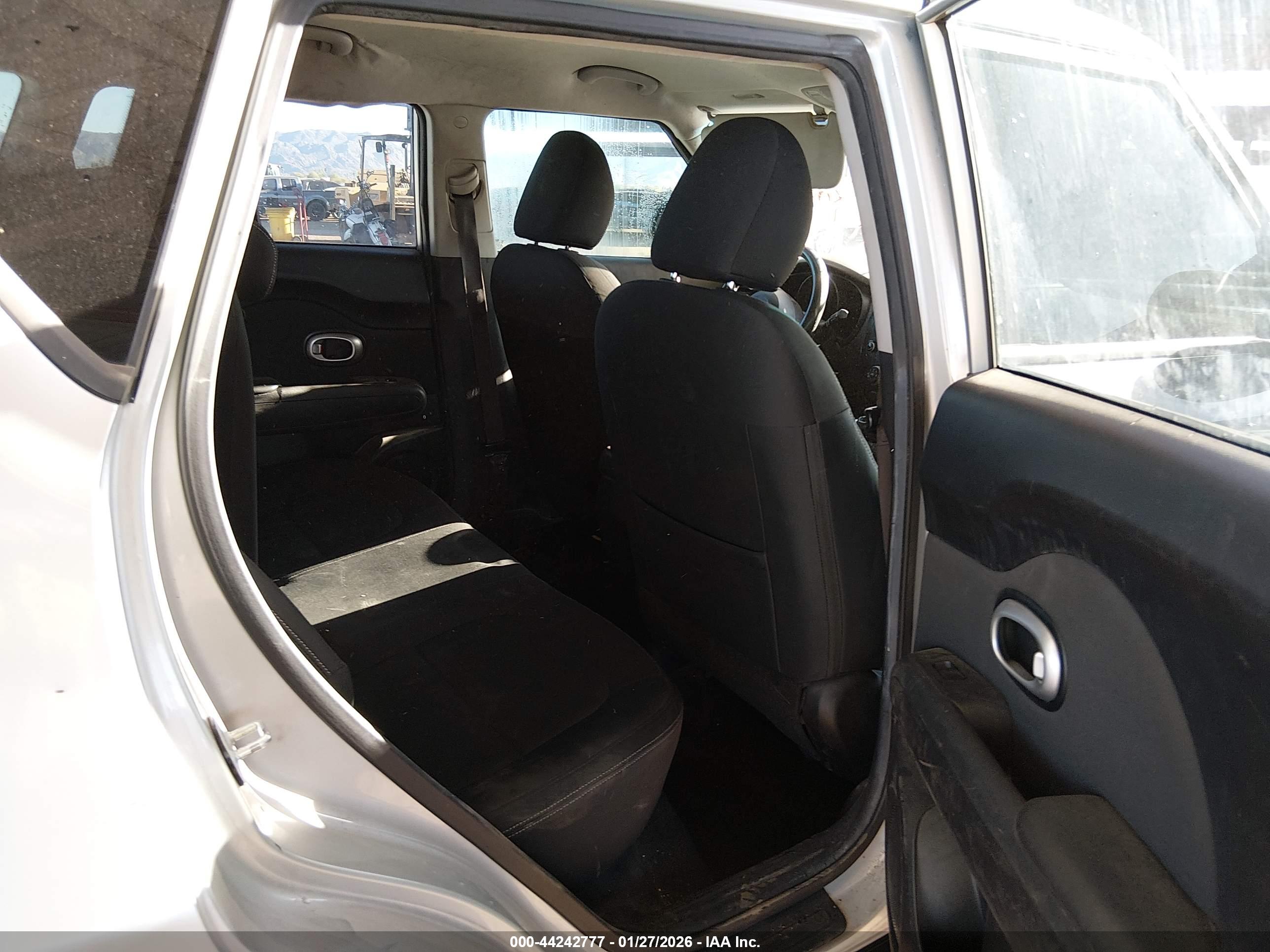 KIA SOUL image 8