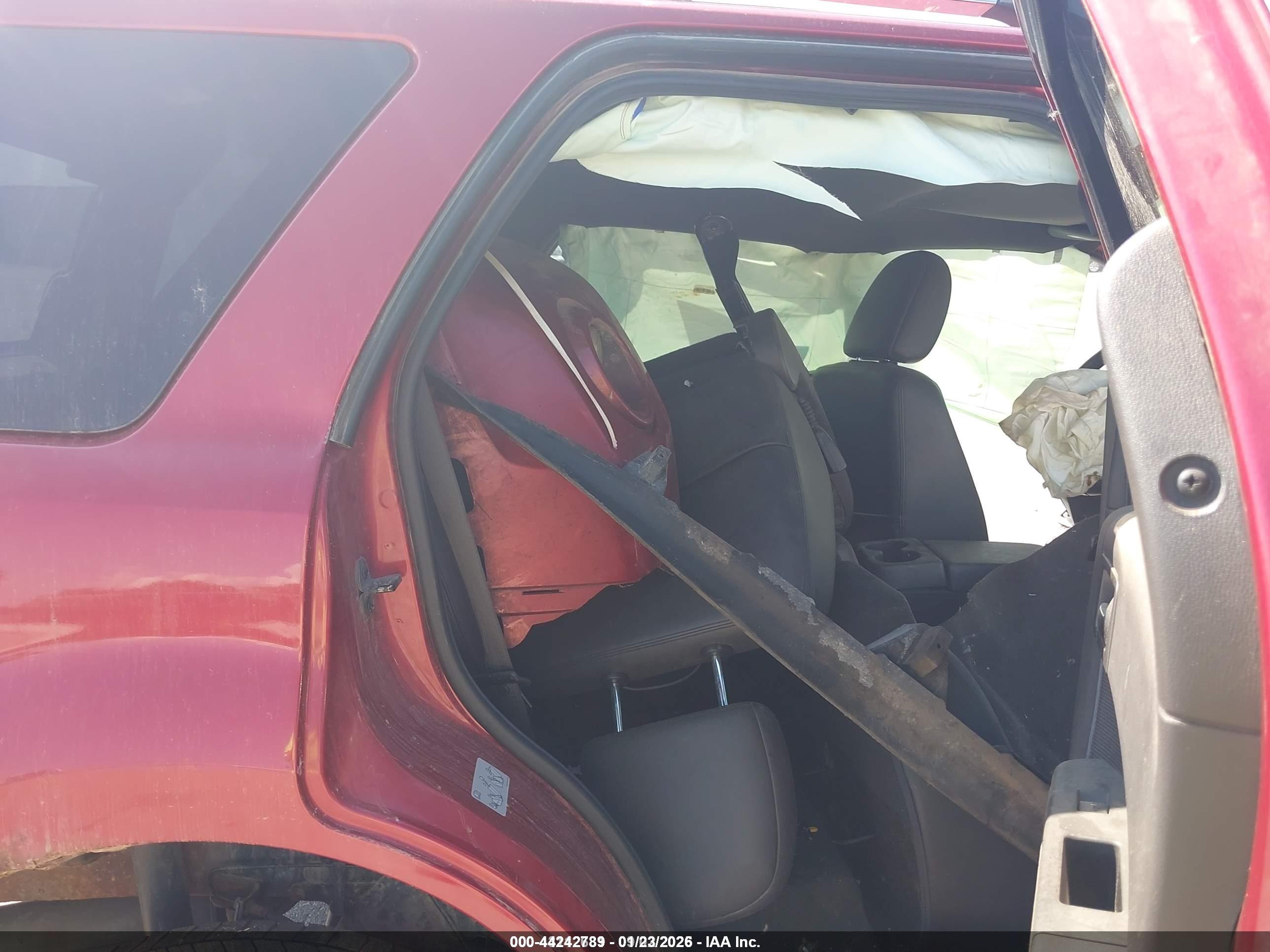 FORD ESCAPE image 8