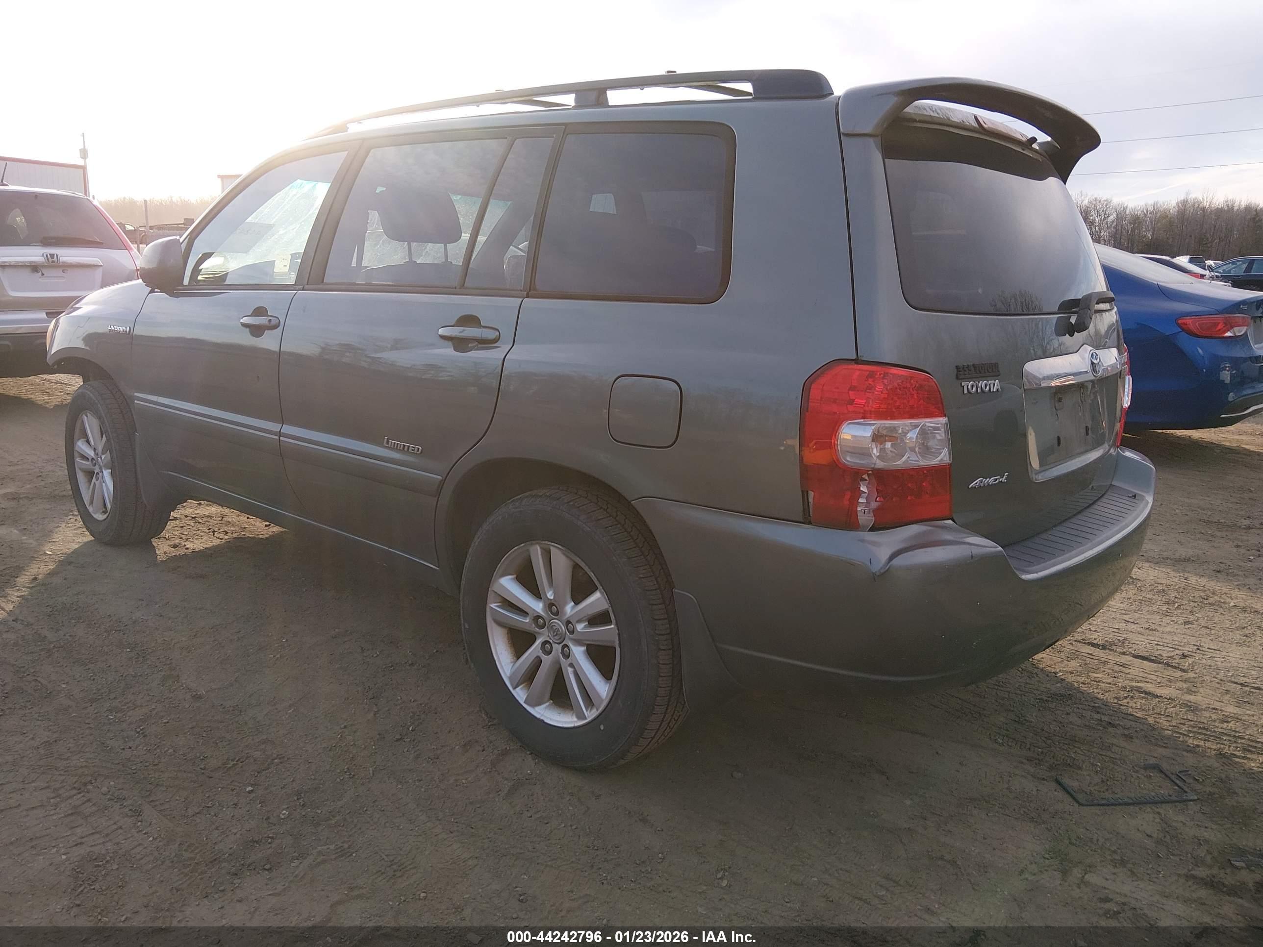 TOYOTA HIGHLANDER image 3