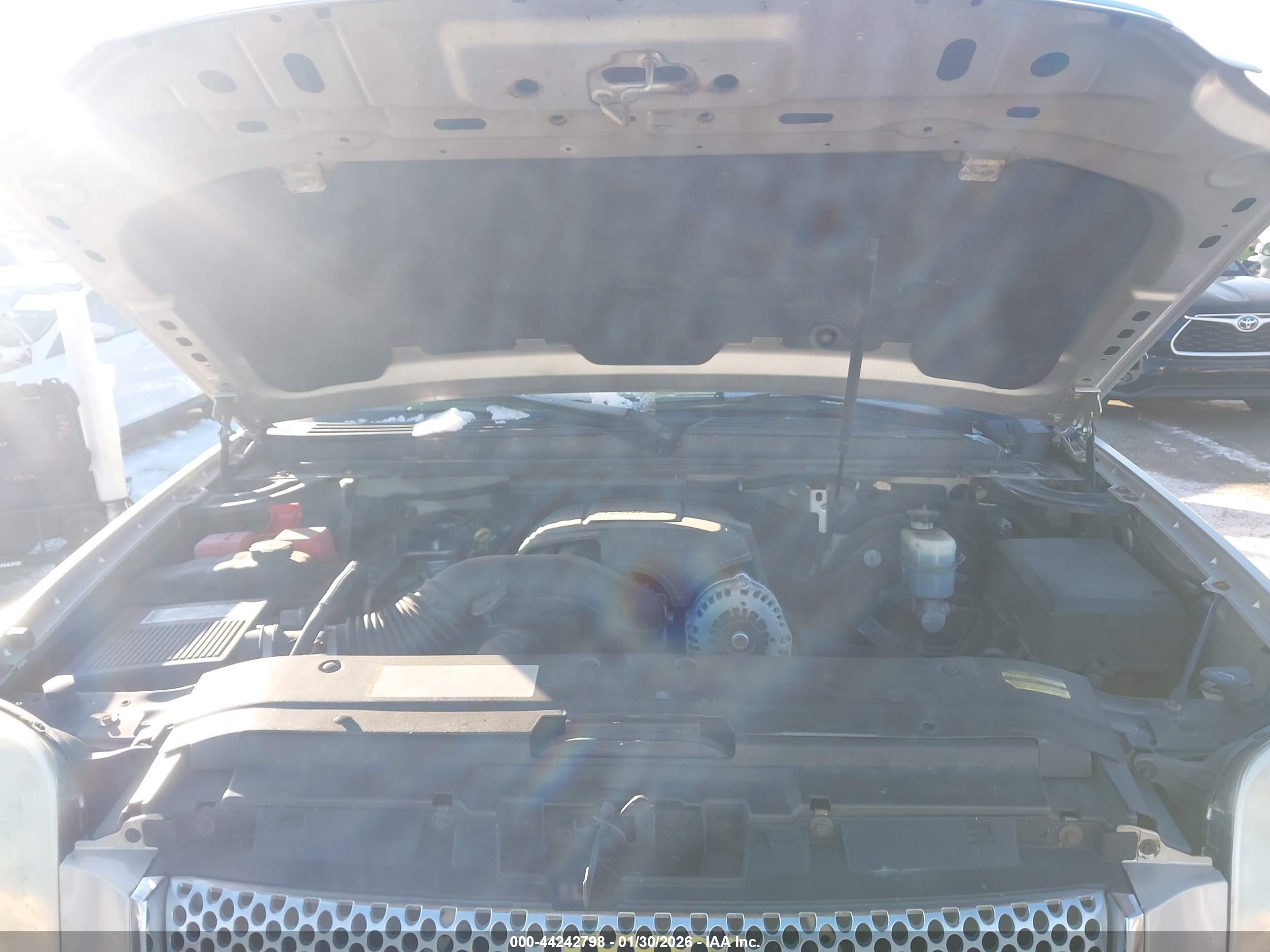 GMC YUKON image 10