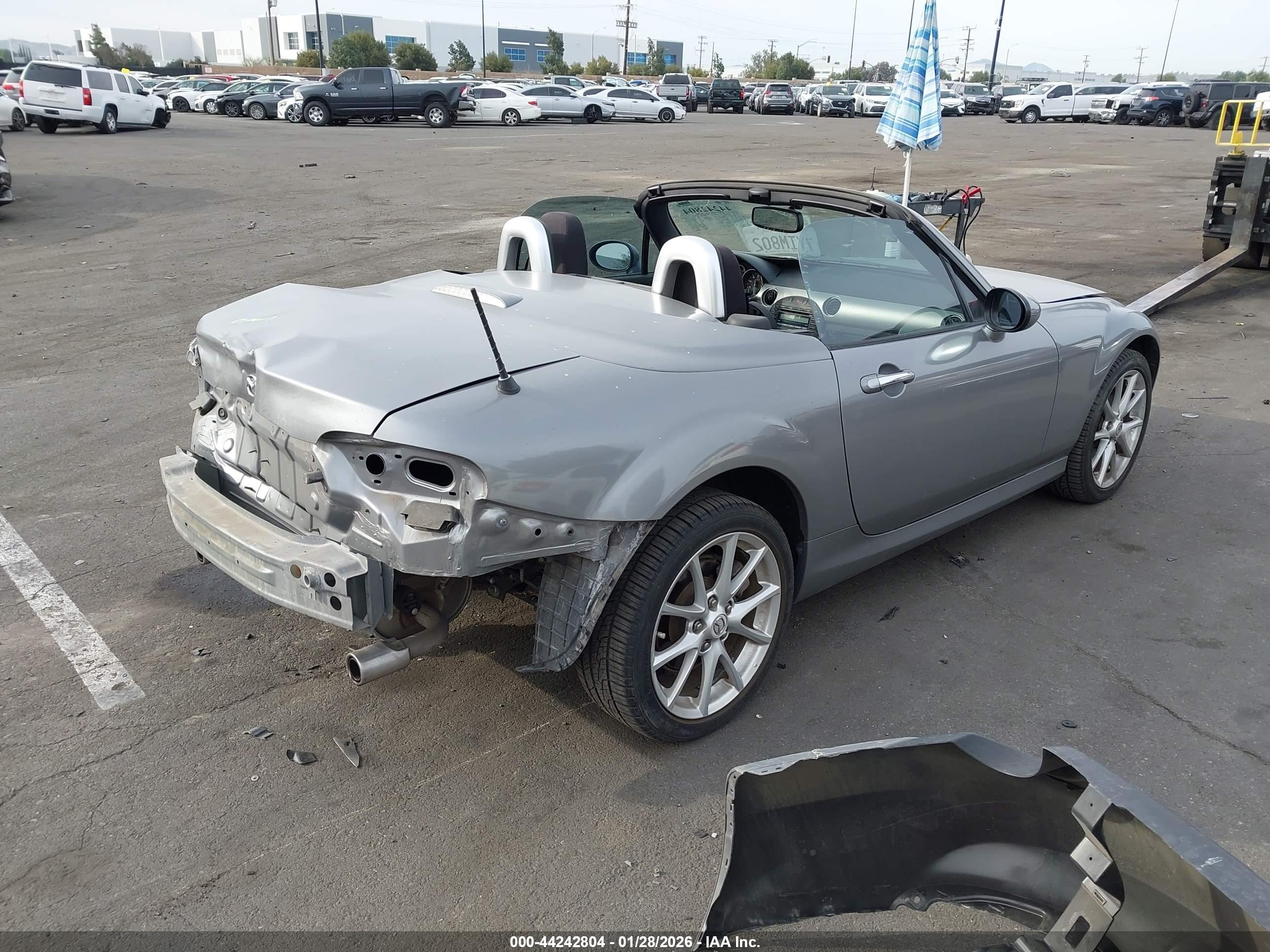 MAZDA MX-5 image 4