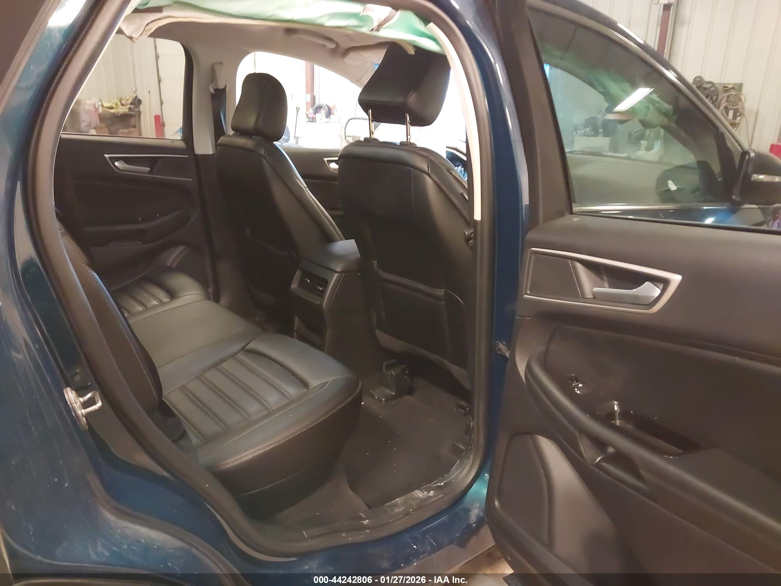 FORD EDGE image 8