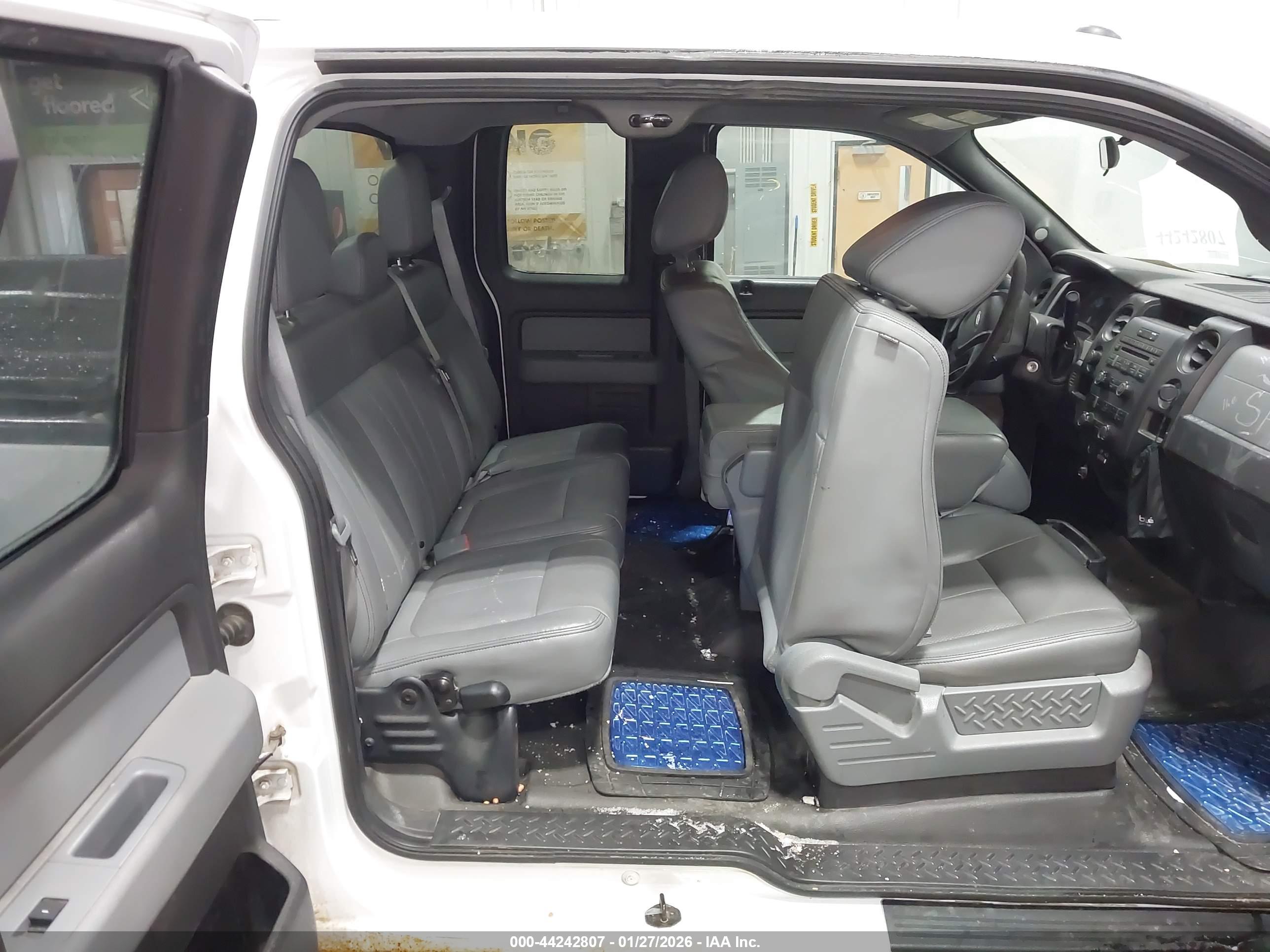 FORD F-150 image 8