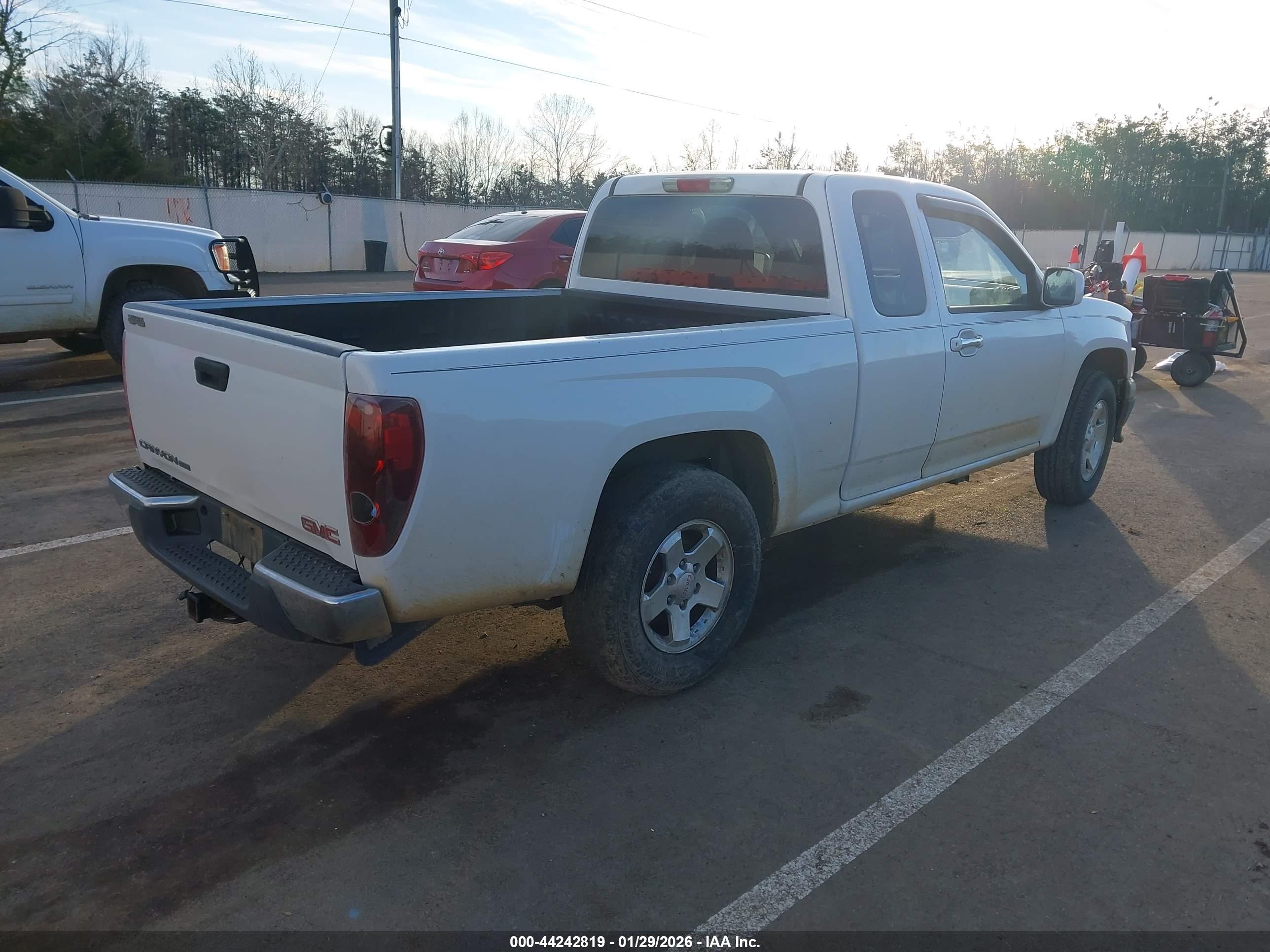 GMC CANYON image 4