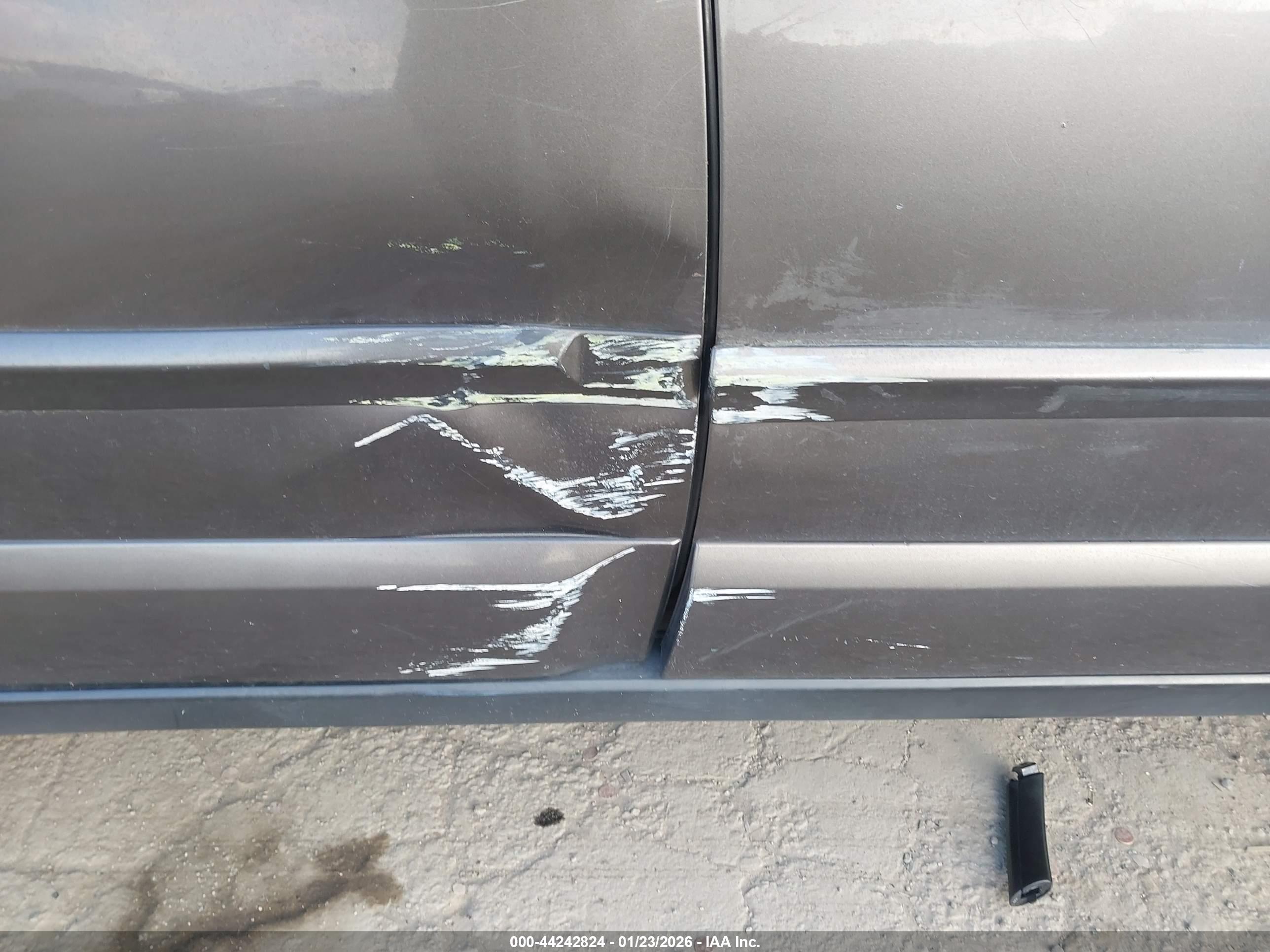 SUBARU OUTBACK image 6