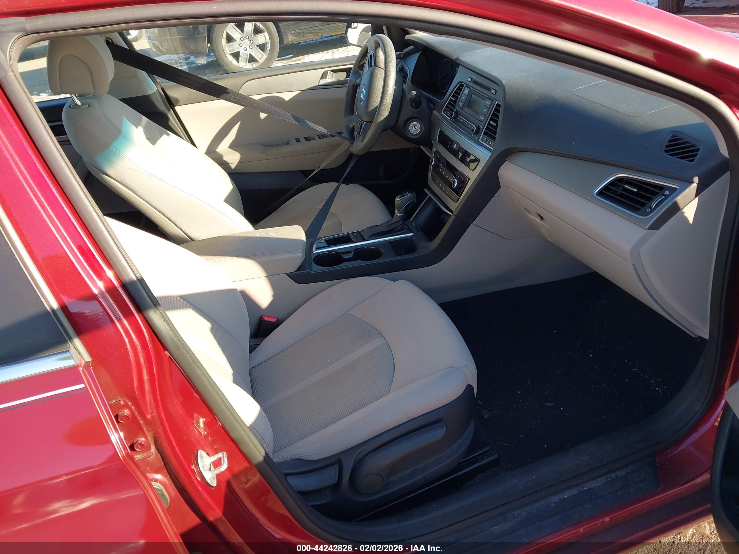 HYUNDAI SONATA image 5
