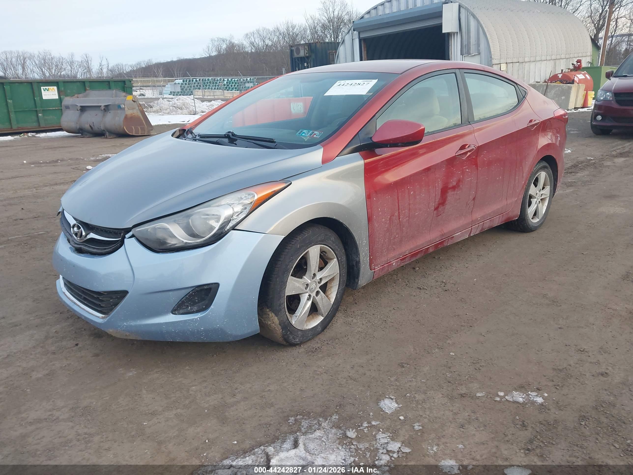 HYUNDAI ELANTRA image 2
