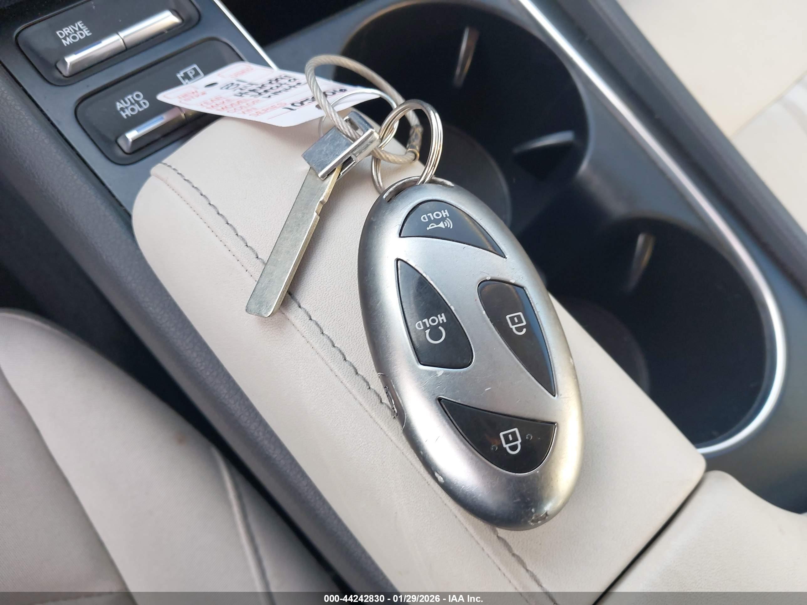 HYUNDAI SONATA image 11